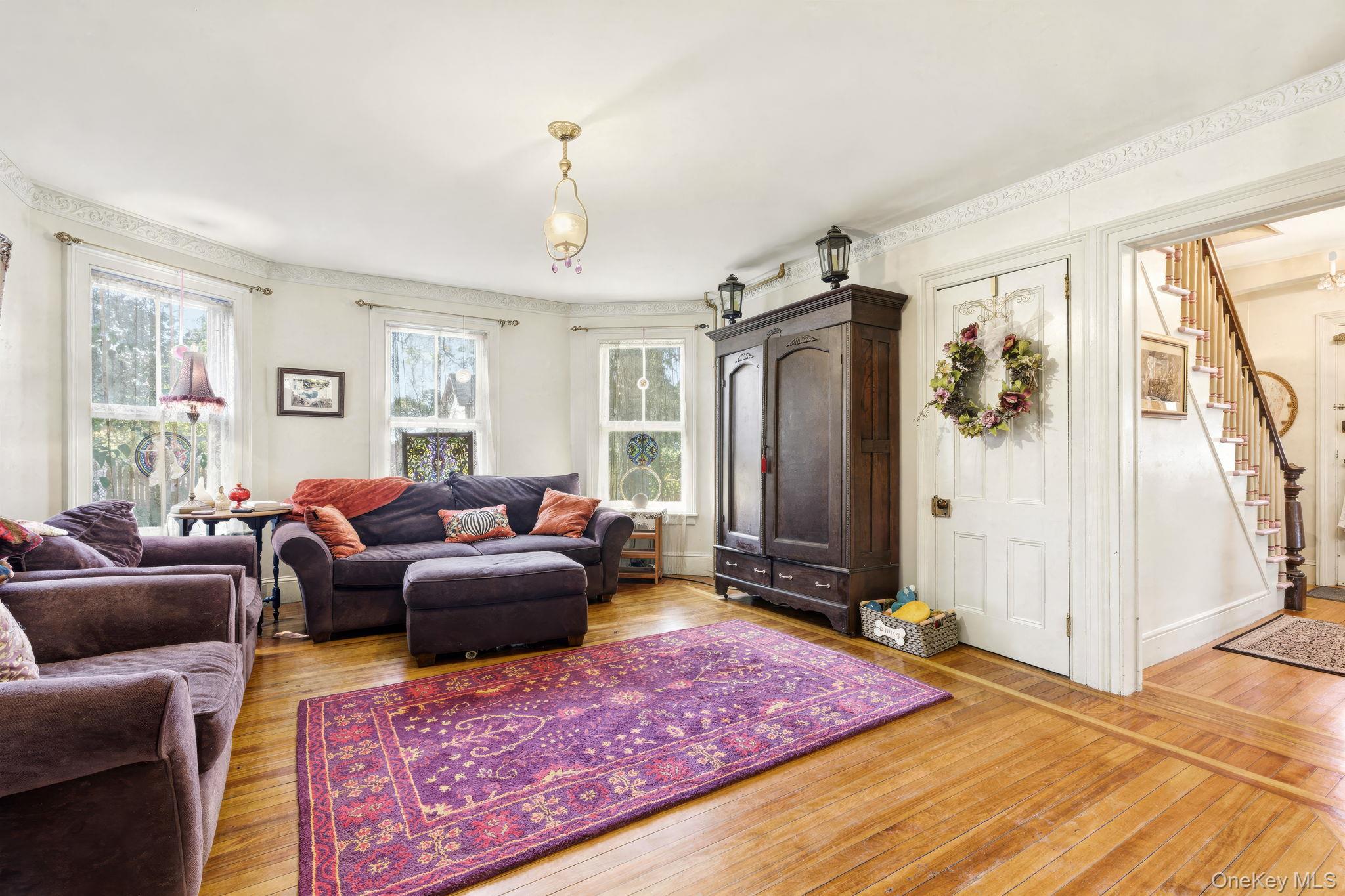 4 Railroad Avenue, Staatsburg, NY 12580