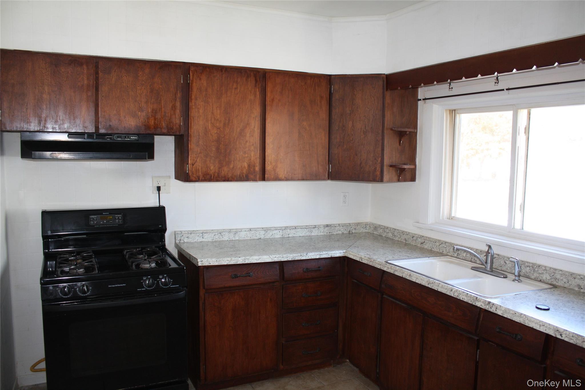 14 Liberty Street # B, Port Jervis, NY 12771