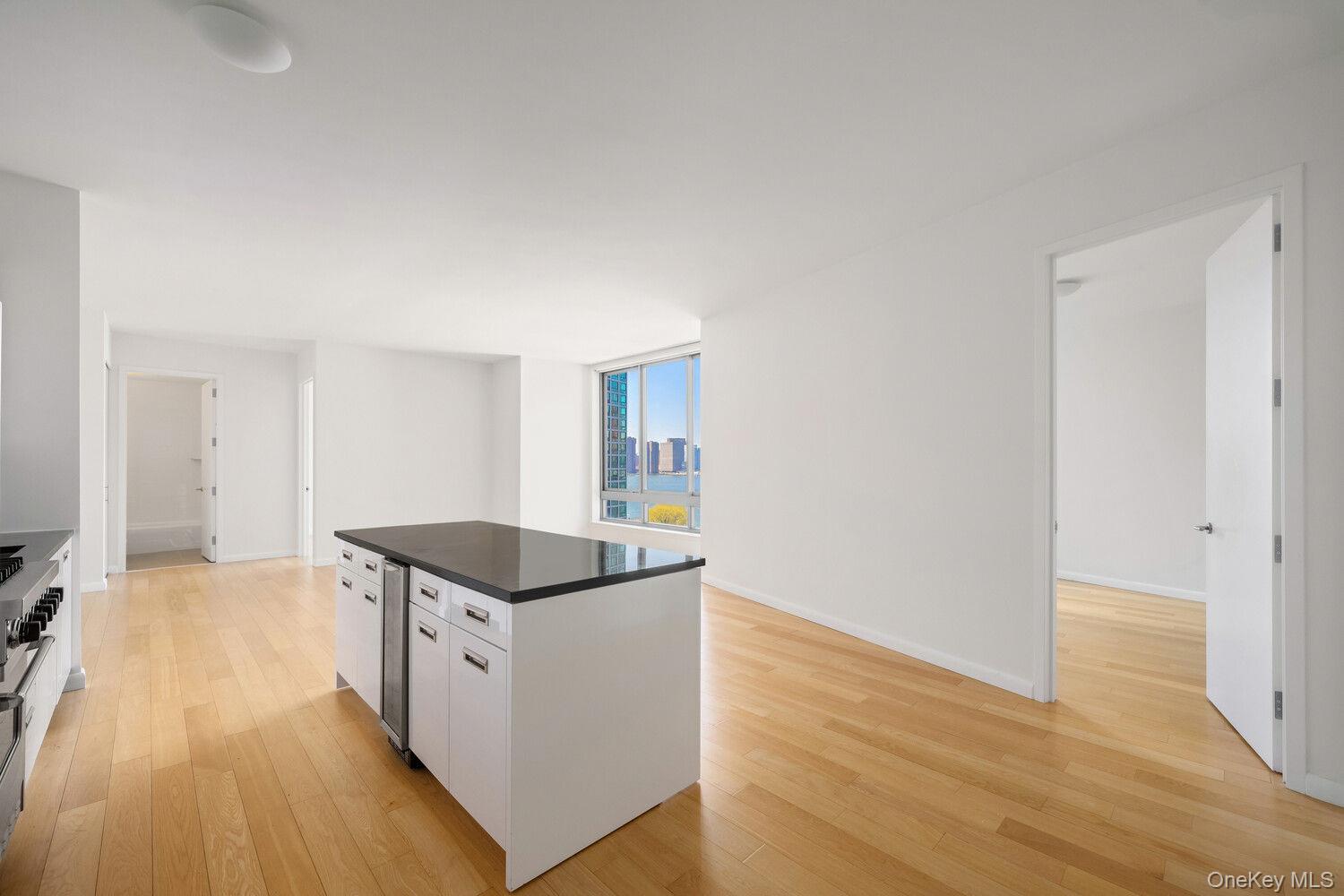 46-30 CENTER Boulevard # 908, Queens, NY 11109