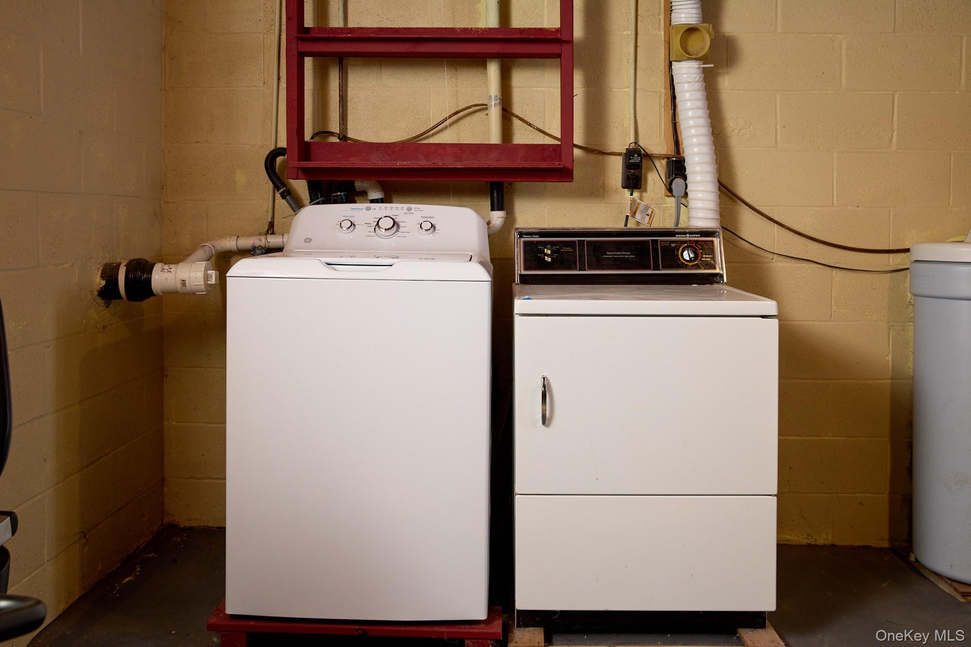 46 Shivertown, New Paltz, NY 12561