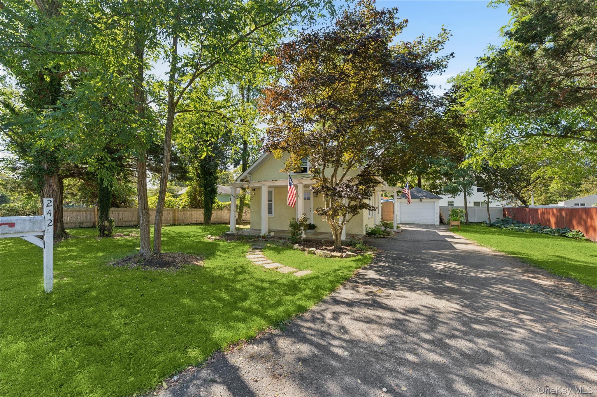 242 Bayview Drive, Mastic Beach, NY 11951