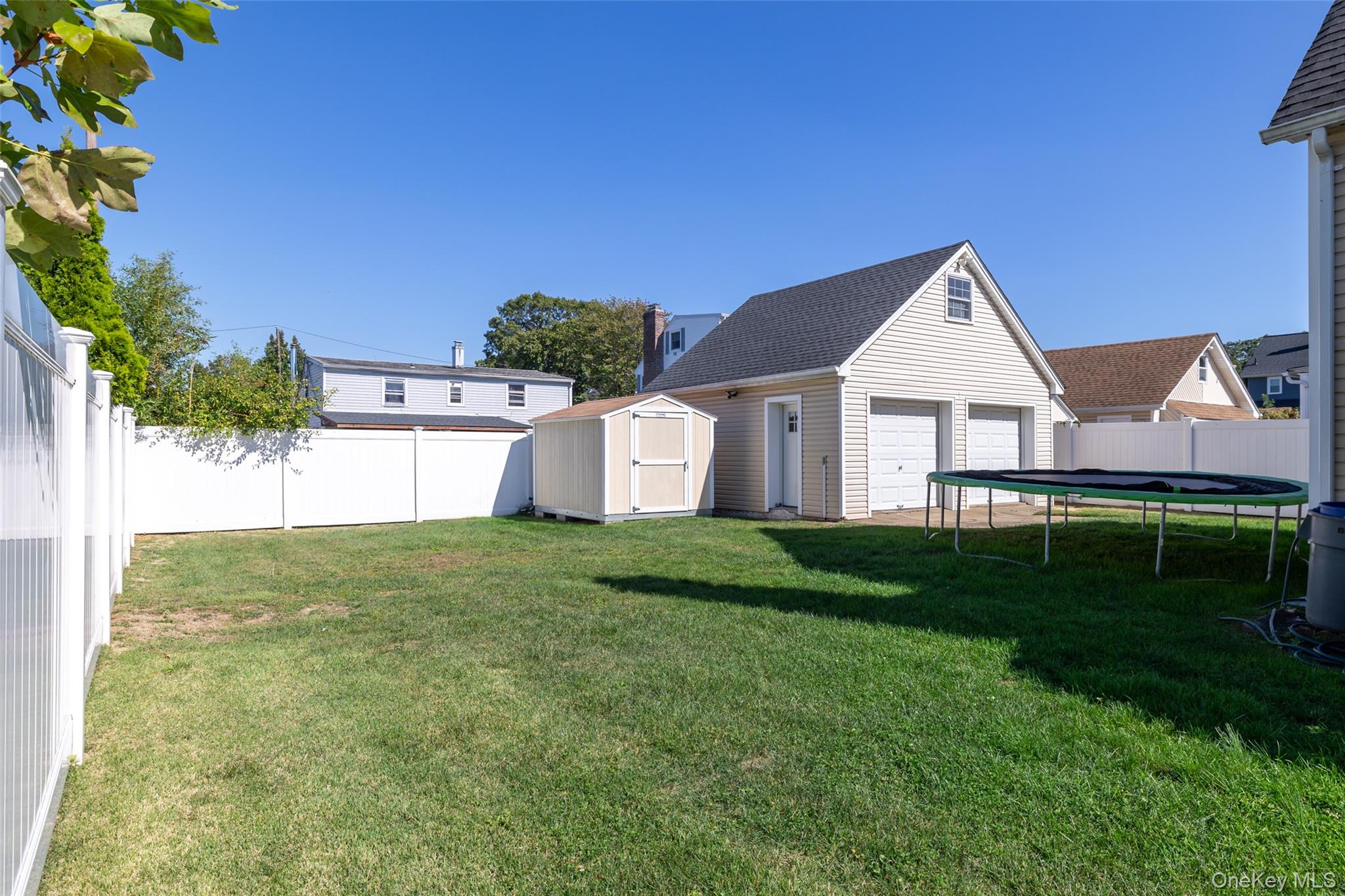 19 Teneyck Avenue, Valley Stream, NY 11580