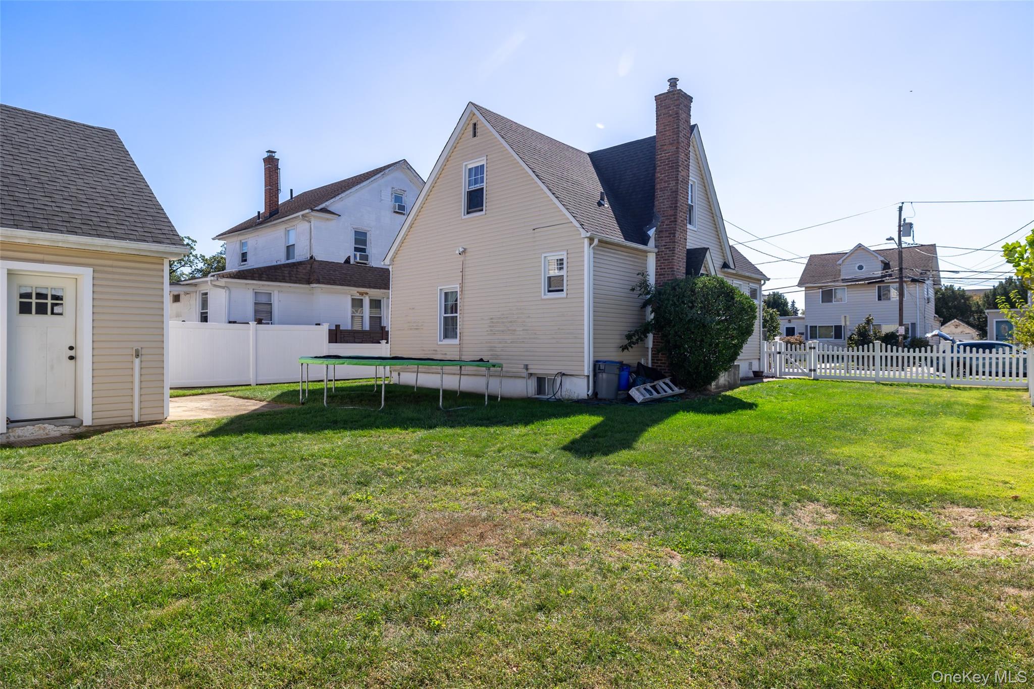 19 Teneyck Avenue, Valley Stream, NY 11580