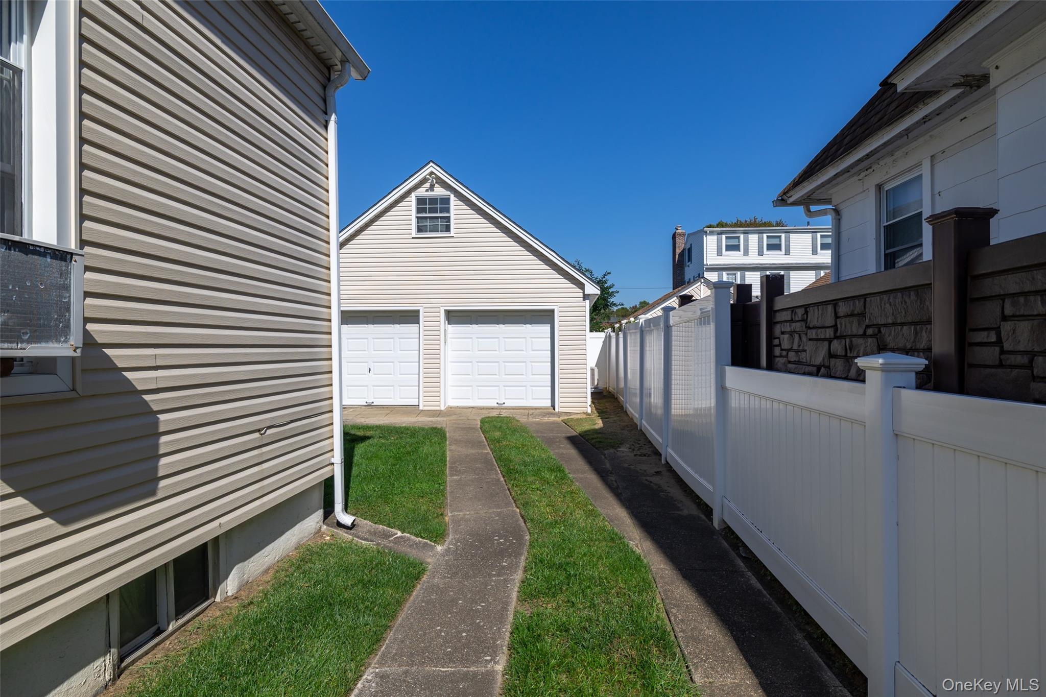 19 Teneyck Avenue, Valley Stream, NY 11580