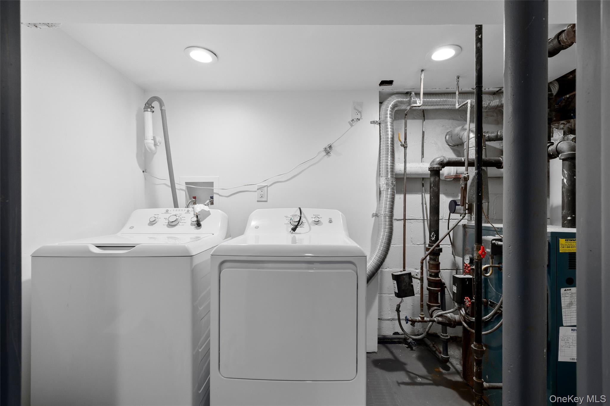 19 Teneyck Avenue, Valley Stream, NY 11580