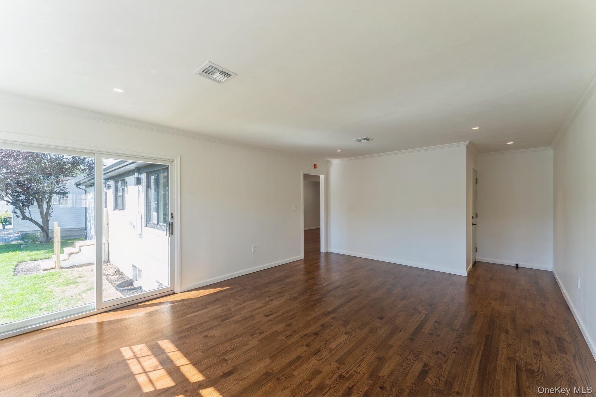 1460 Tyler Avenue, East Meadow, NY 11554