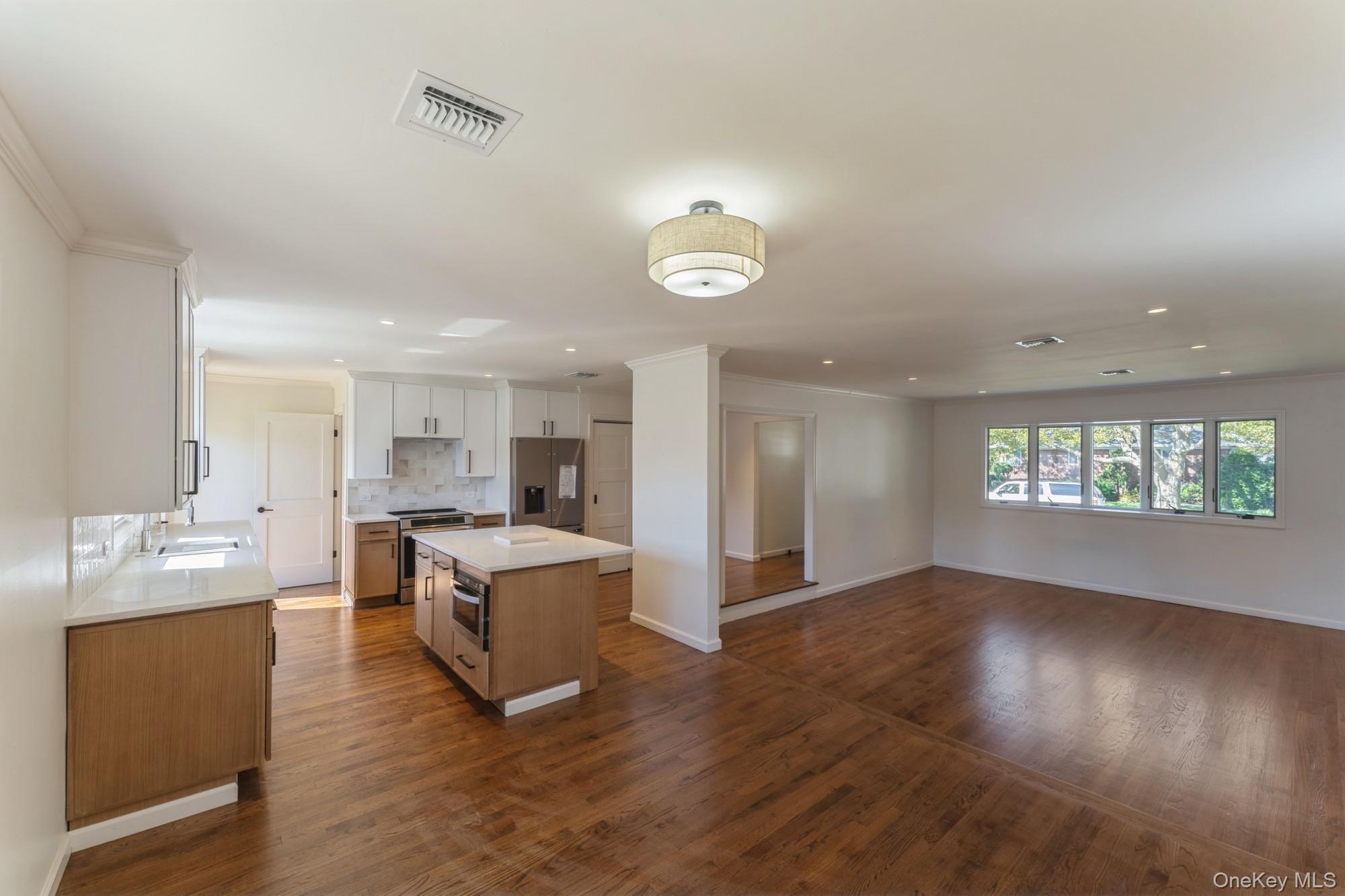 1460 Tyler Avenue, East Meadow, NY 11554