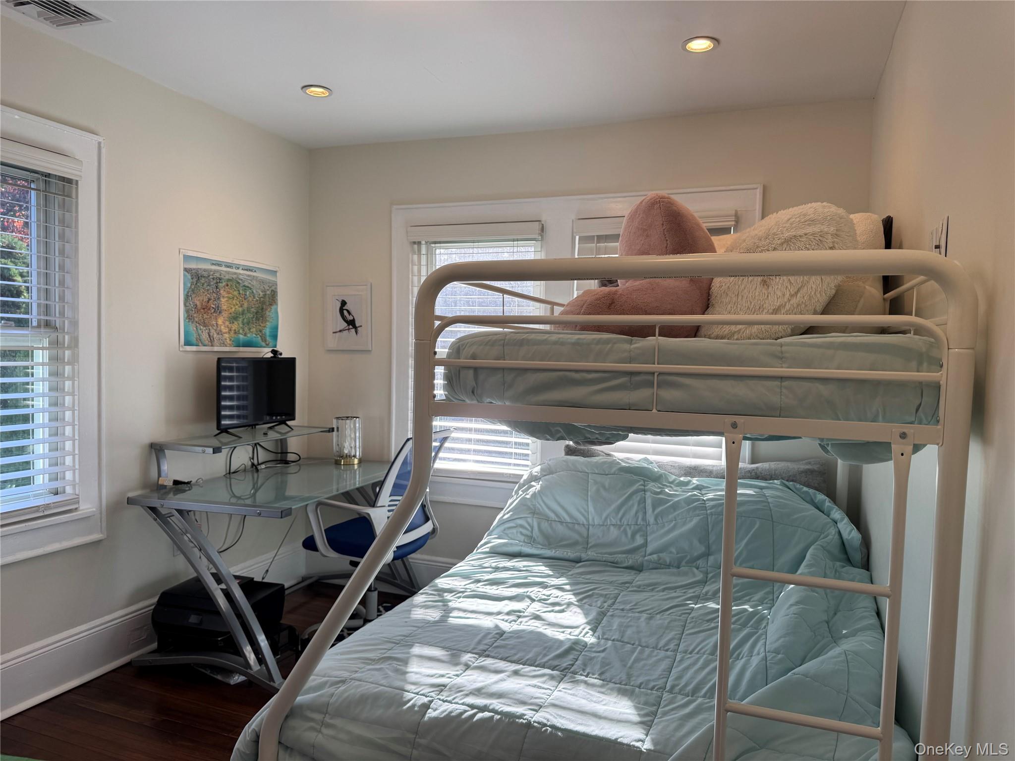 76 Chestnut Avenue, Pelham, NY 10803