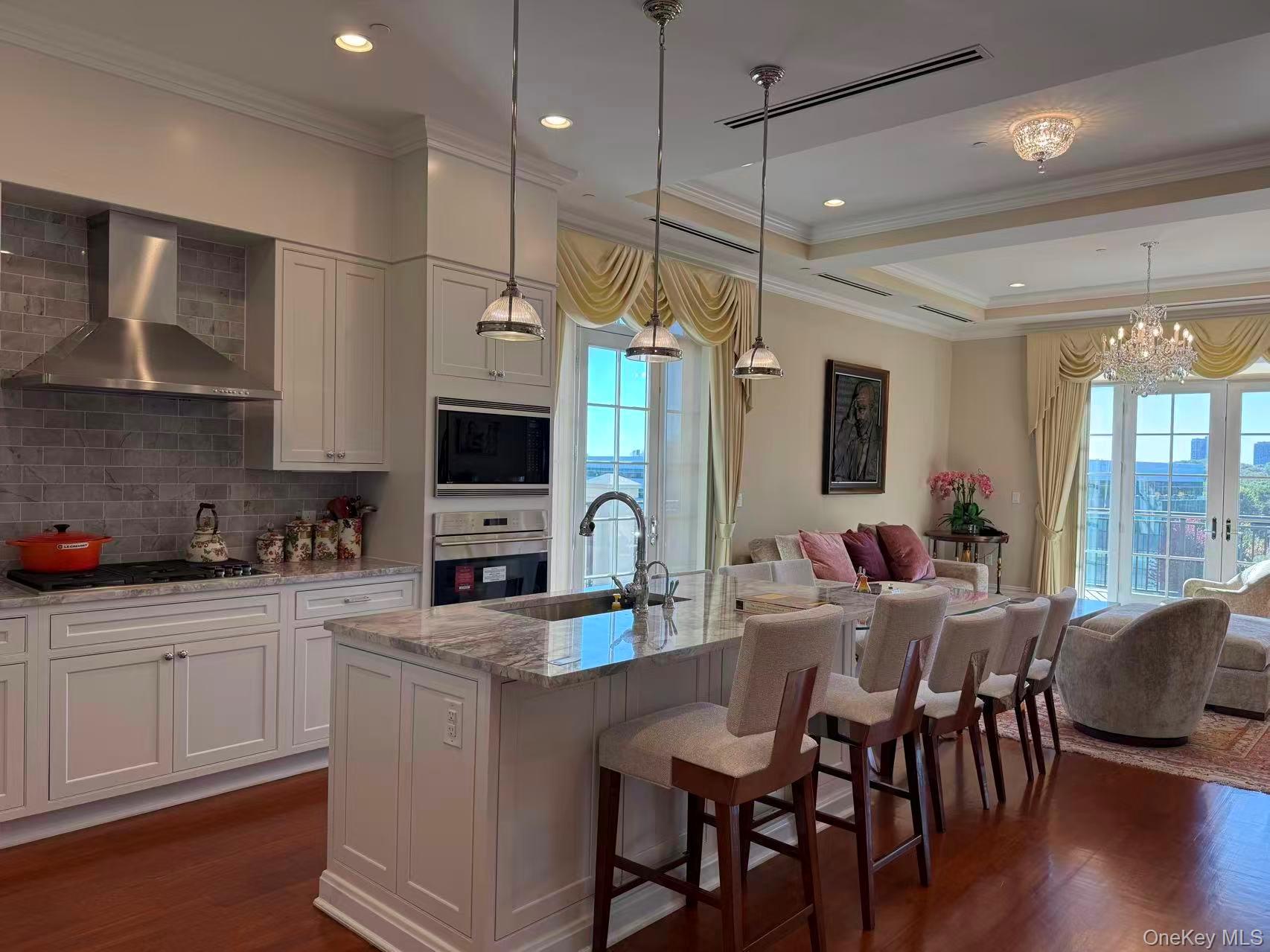 6000 Royal Court # 6303, North Hills, NY 11040