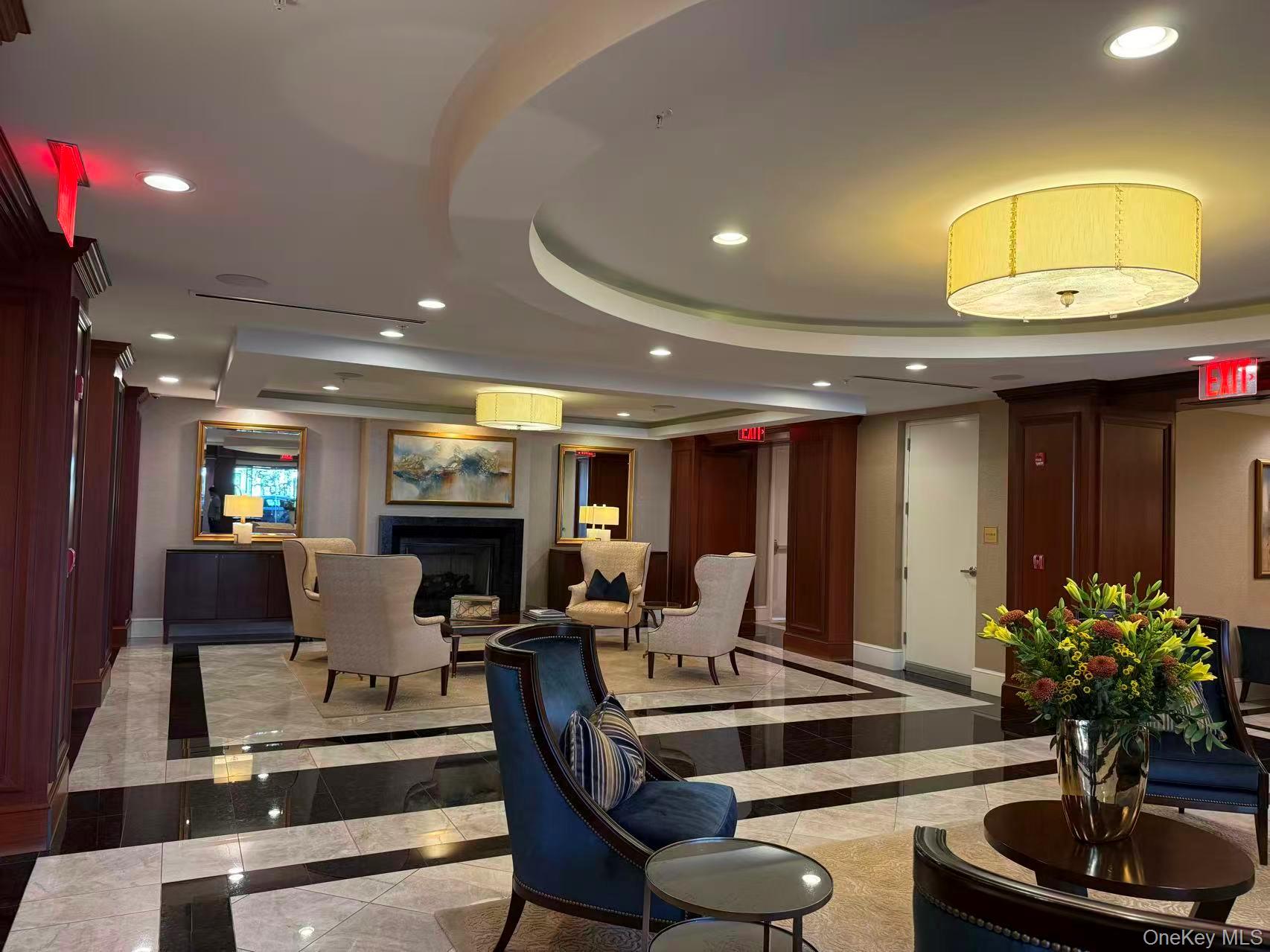 6000 Royal Court # 6303, North Hills, NY 11040