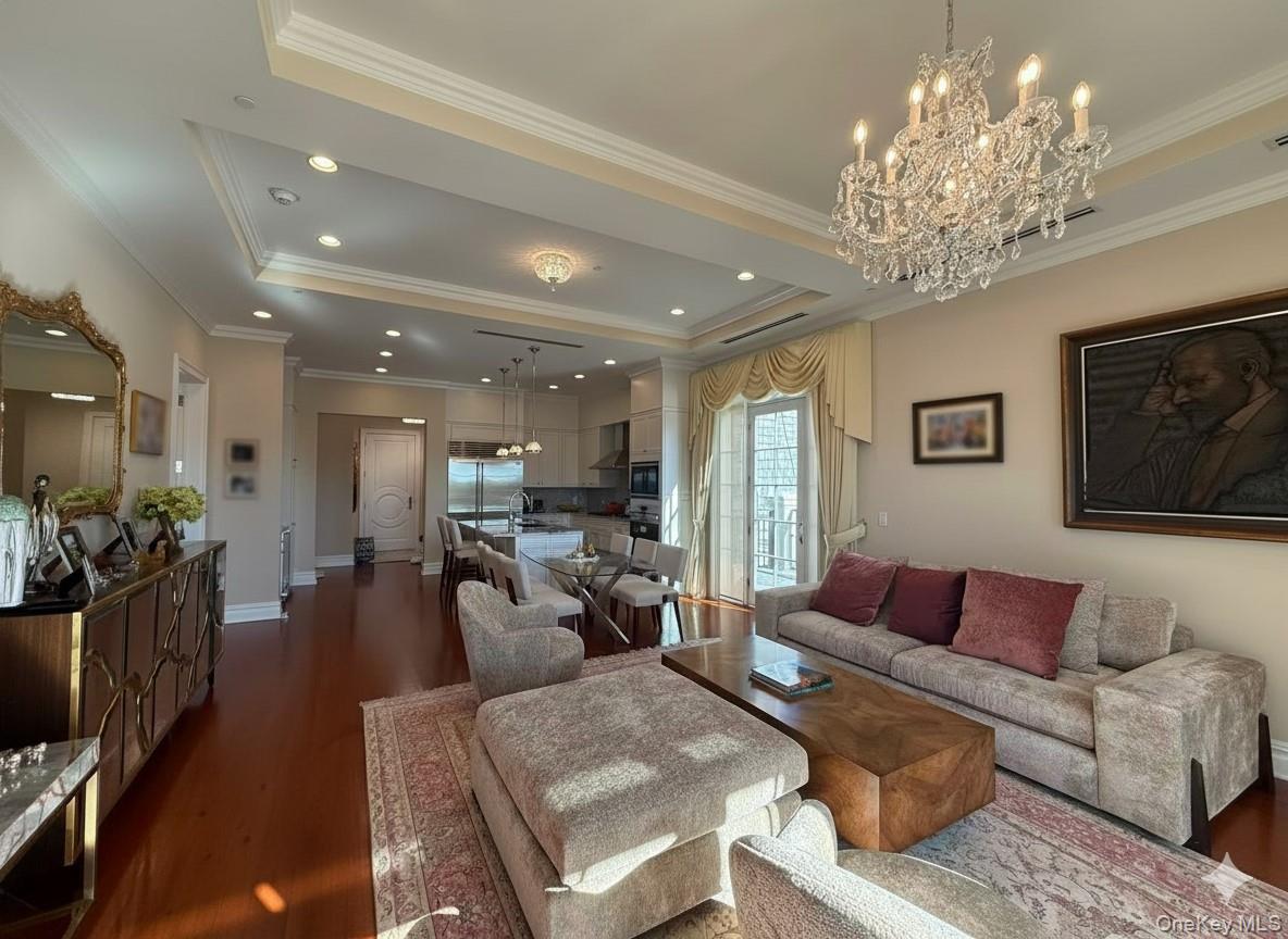 6000 Royal Court # 6303, North Hills, NY 11040