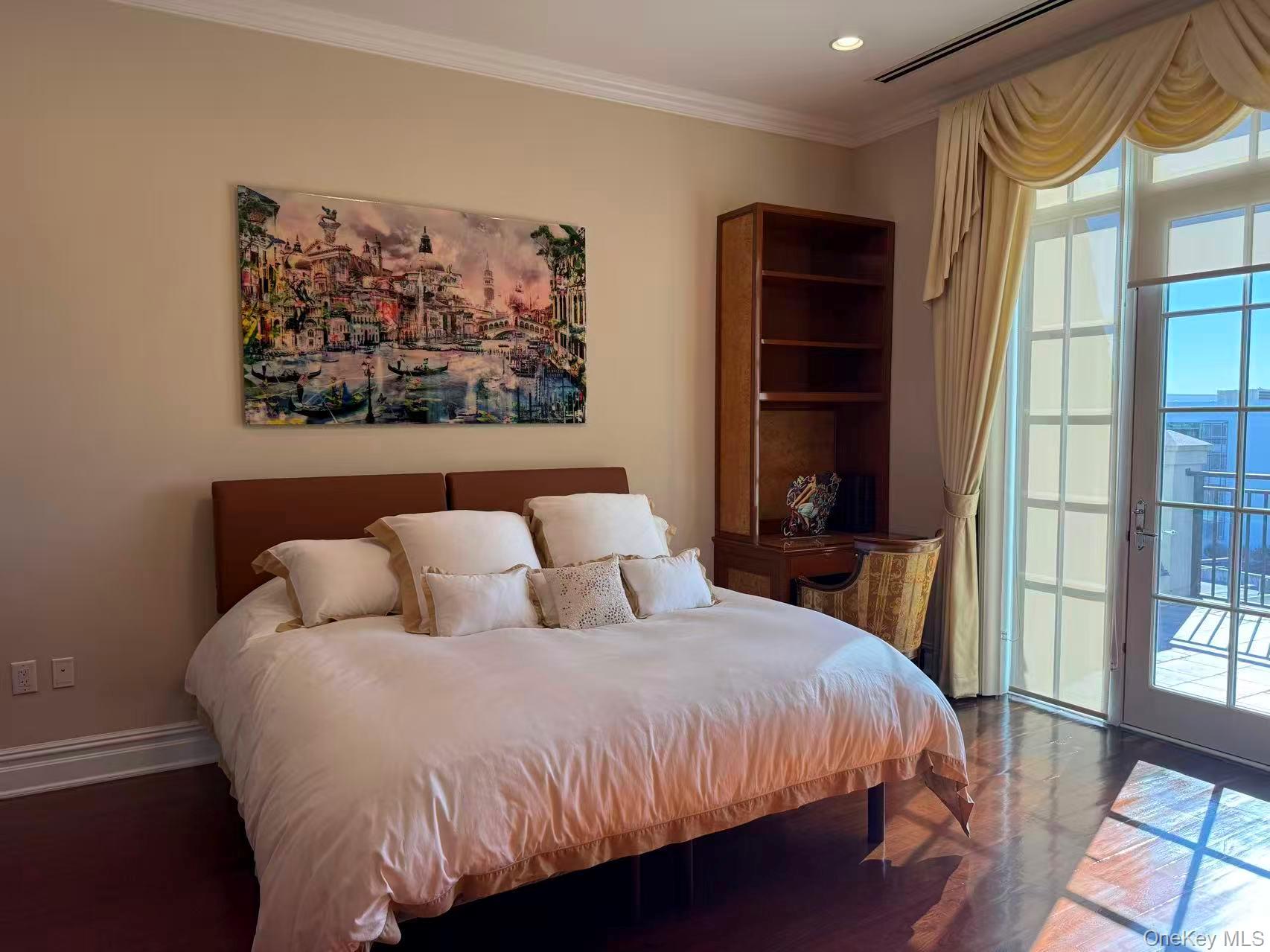 6000 Royal Court # 6303, North Hills, NY 11040