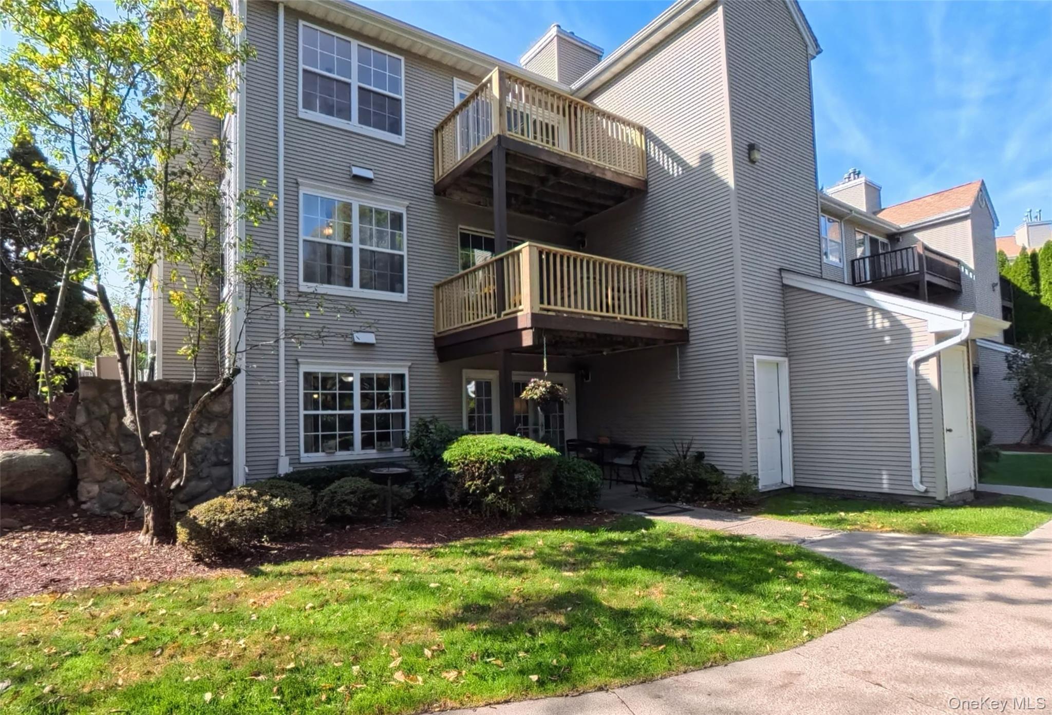 1020 Washington Green, New Windsor, NY 12553