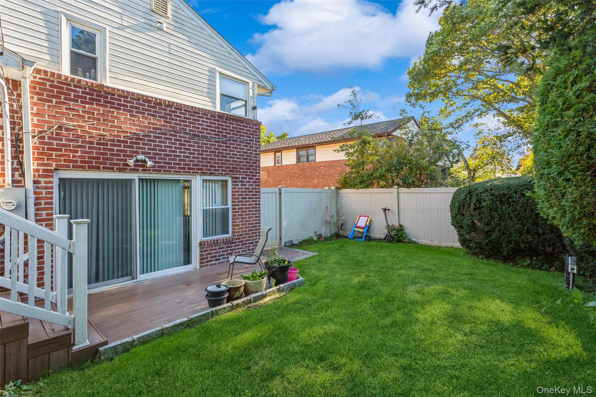 23 Glen Road, Jericho, NY 11590