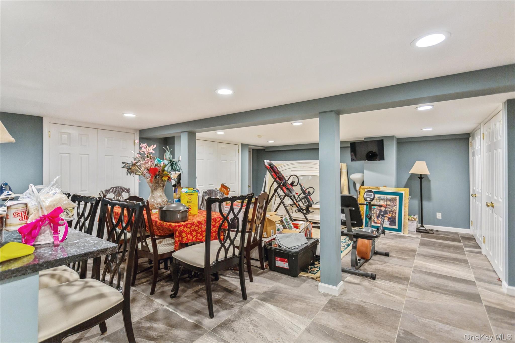 23 Glen Road, Jericho, NY 11590