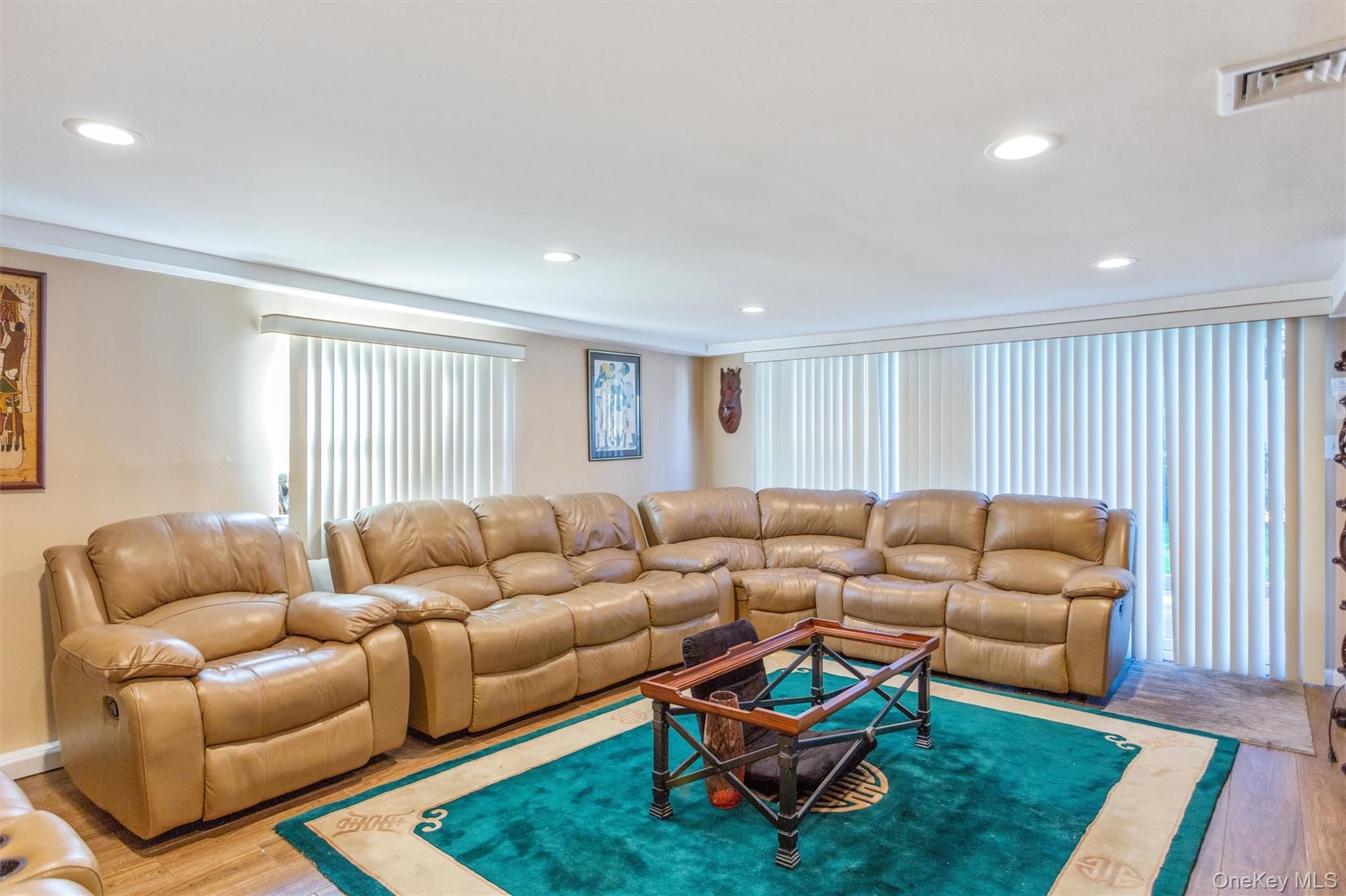 23 Glen Road, Jericho, NY 11590