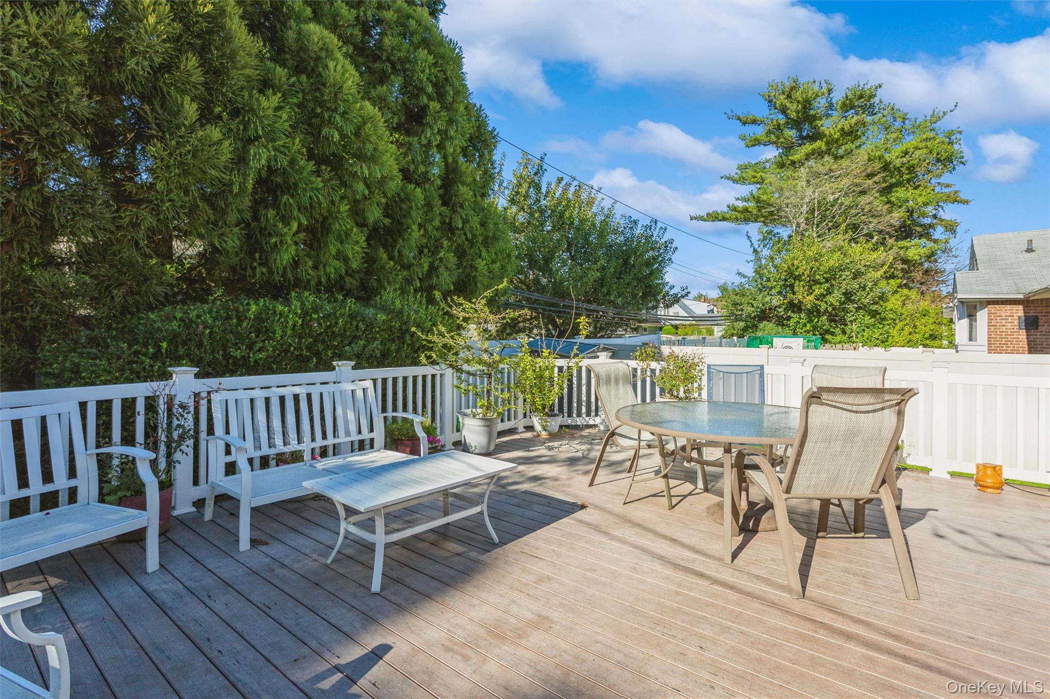 23 Glen Road, Jericho, NY 11590