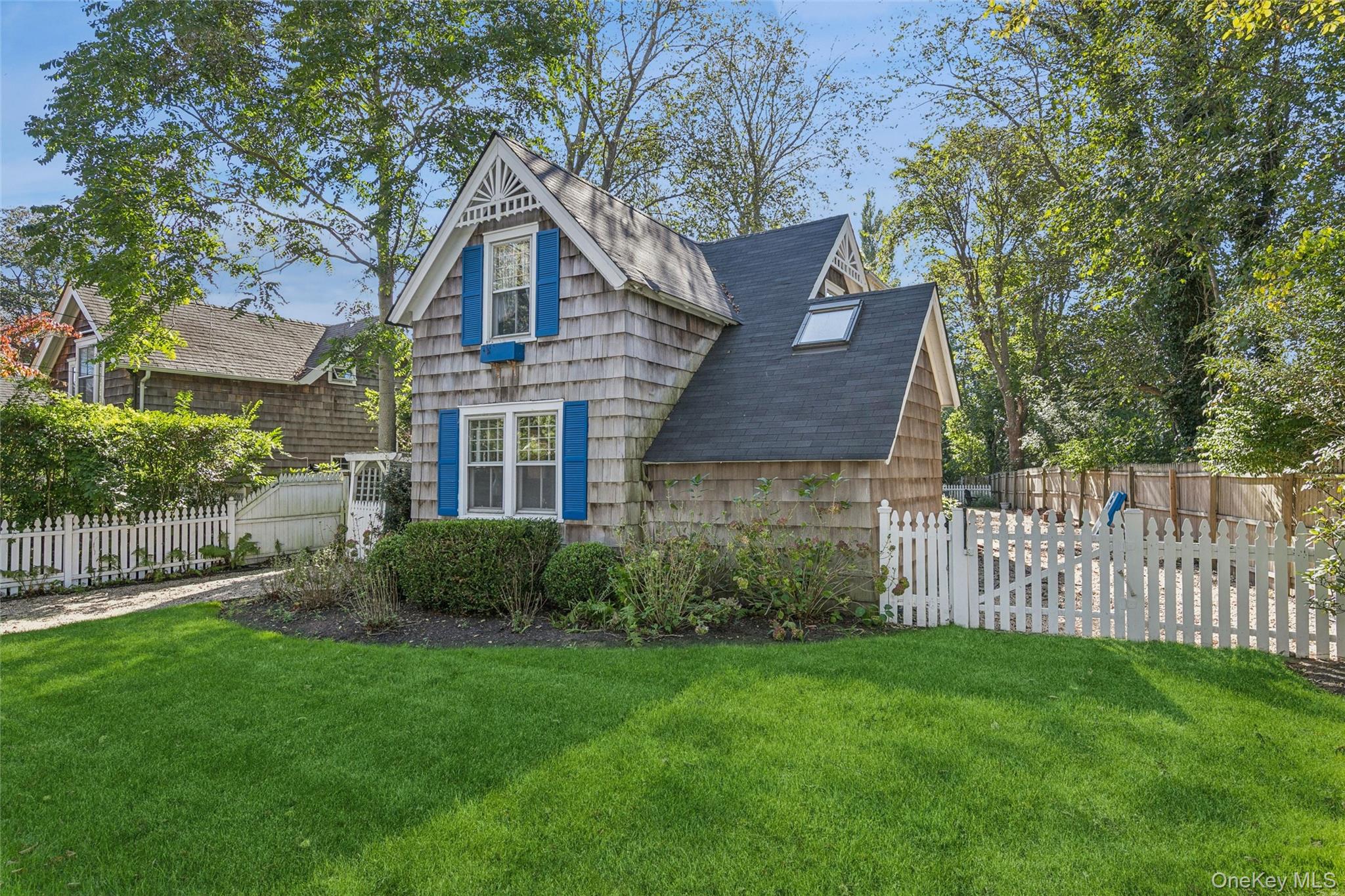 212 LUMBER LN, Bridgehampton, NY 11932