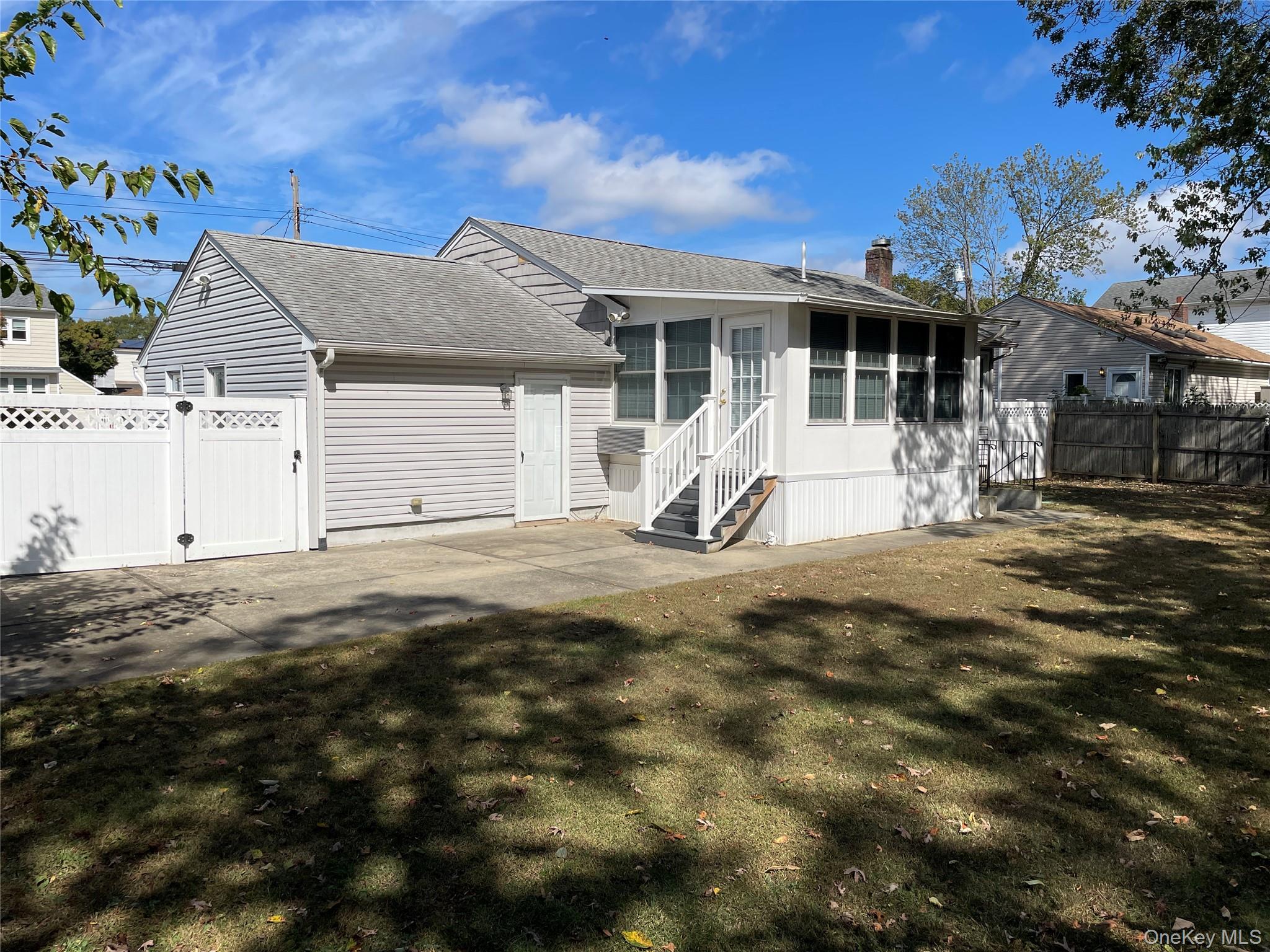 1321 7th Street, West Babylon, NY 11704