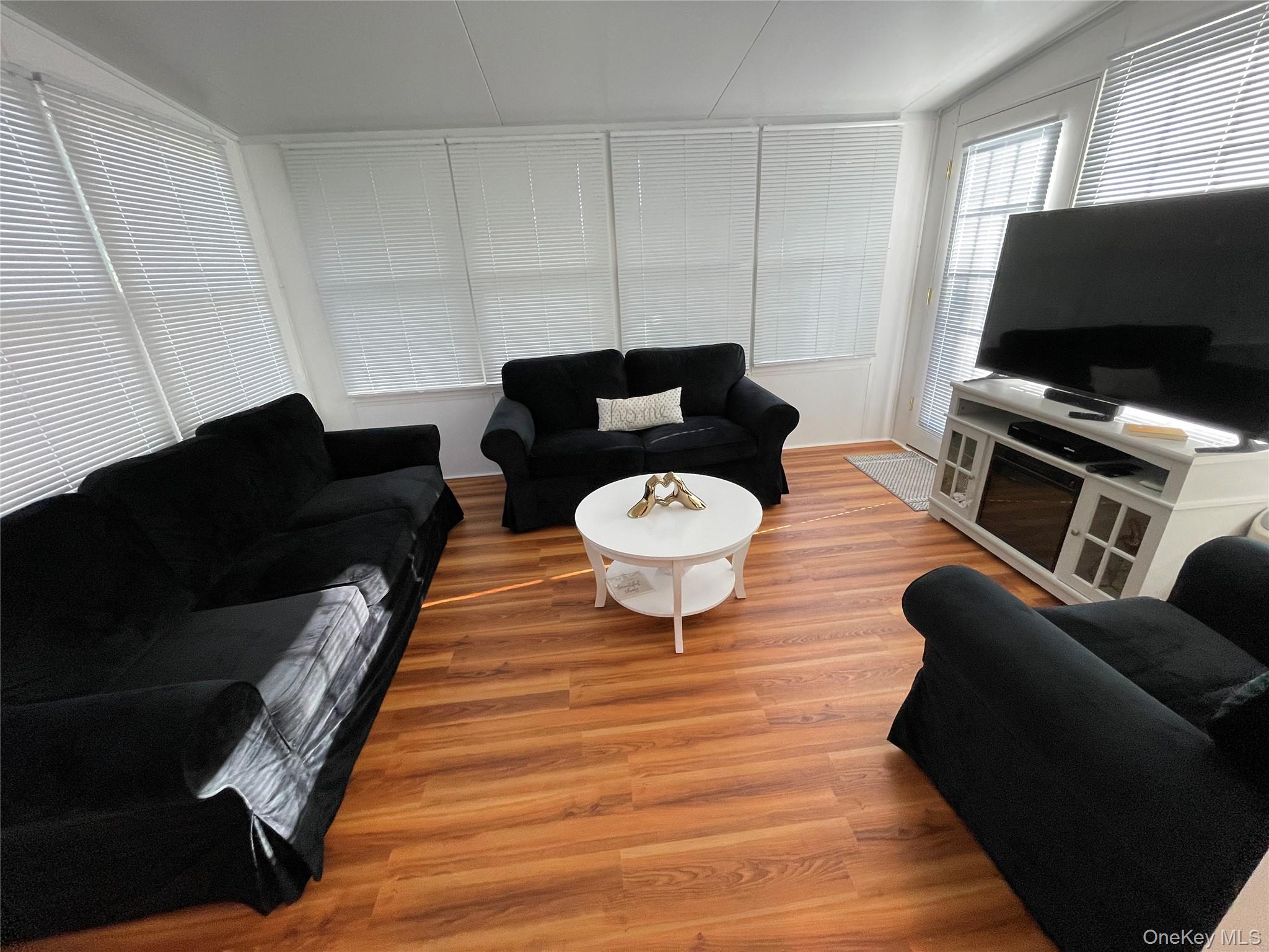 1321 7th Street, West Babylon, NY 11704