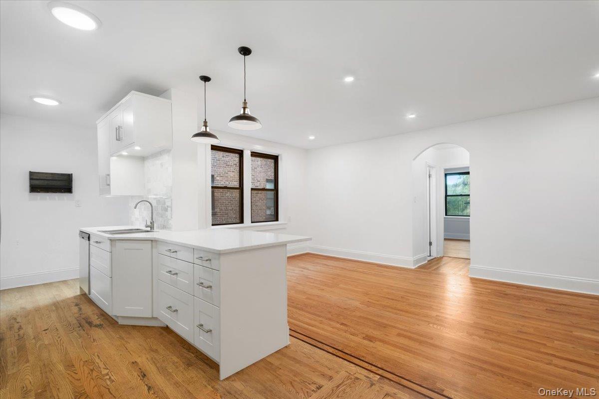 30 Windsor Terrace # 4J, White Plains, NY 10601