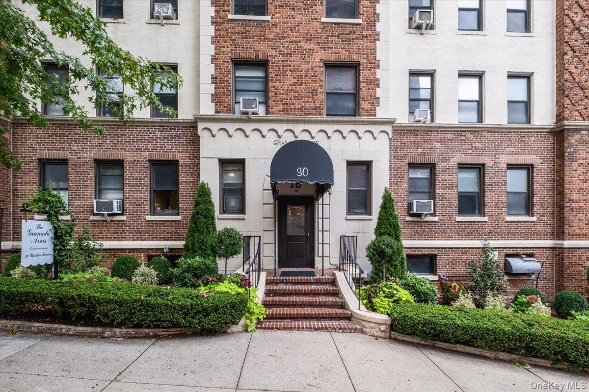 30 Windsor Terrace # 4J, White Plains, NY 10601
