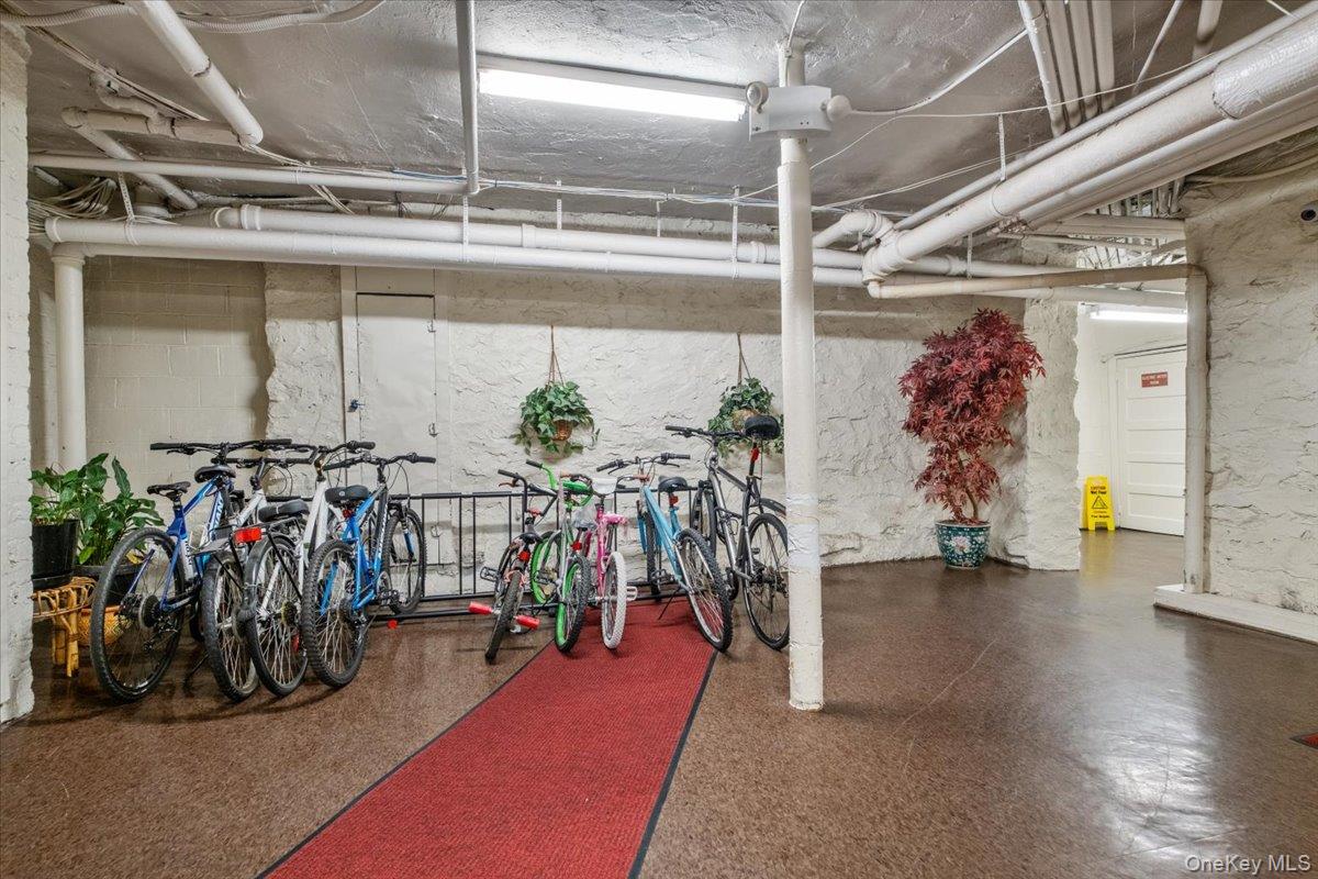 30 Windsor Terrace # 4J, White Plains, NY 10601