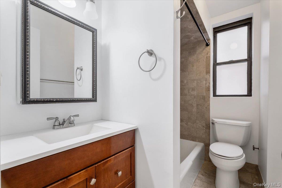 30 Windsor Terrace # 4J, White Plains, NY 10601