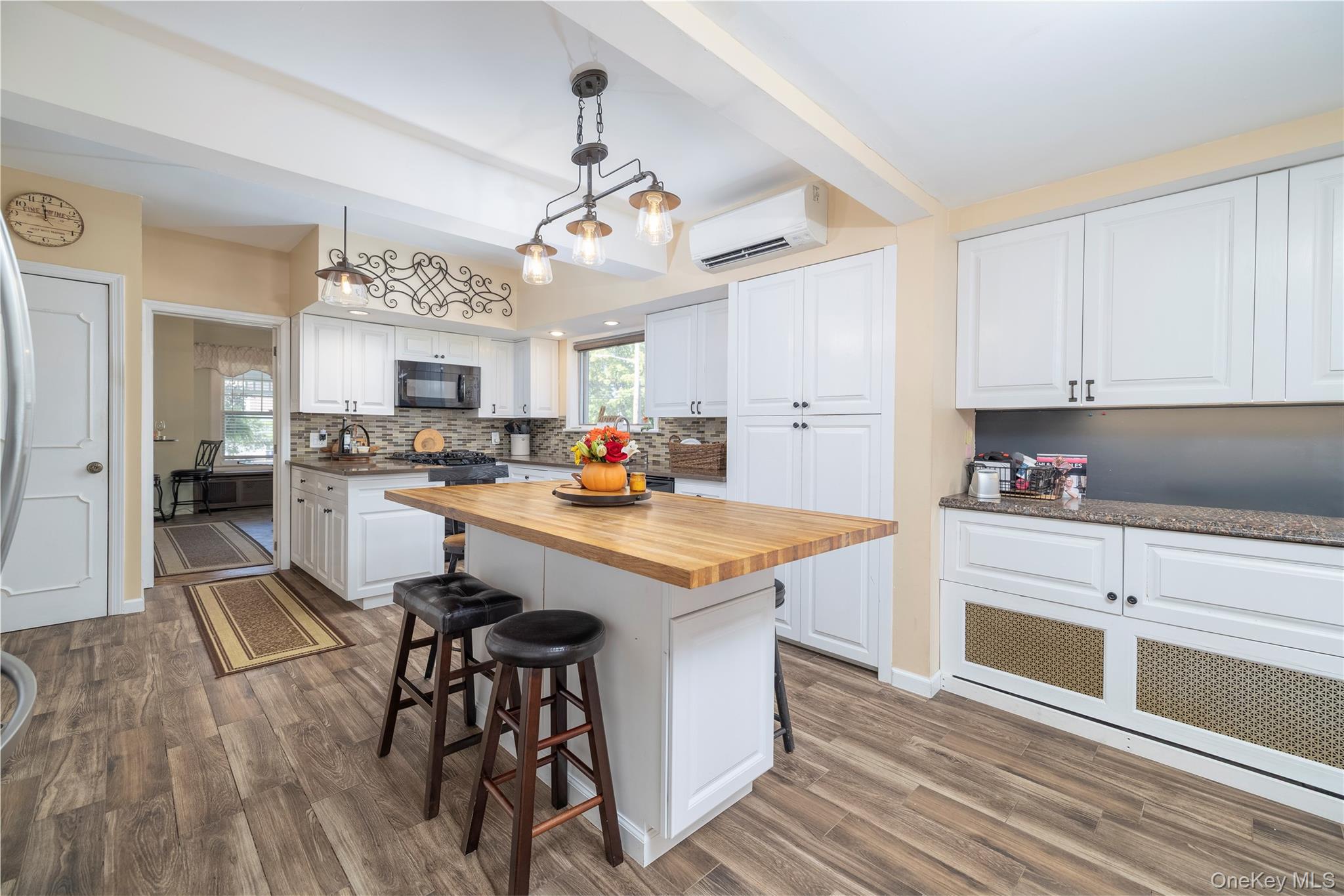 75 Hendrickson Avenue, Rockville Centre, NY 11570