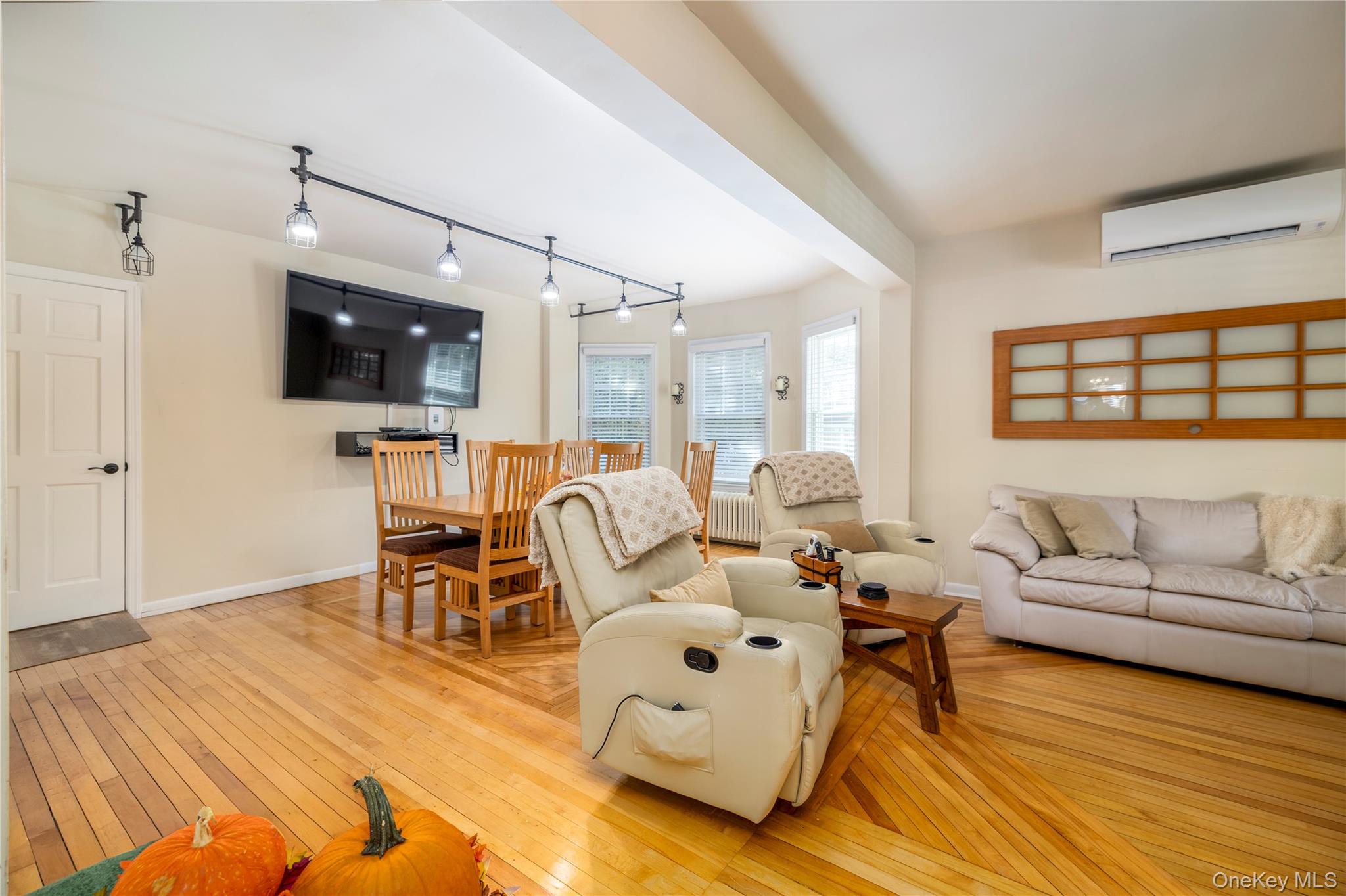 75 Hendrickson Avenue, Rockville Centre, NY 11570