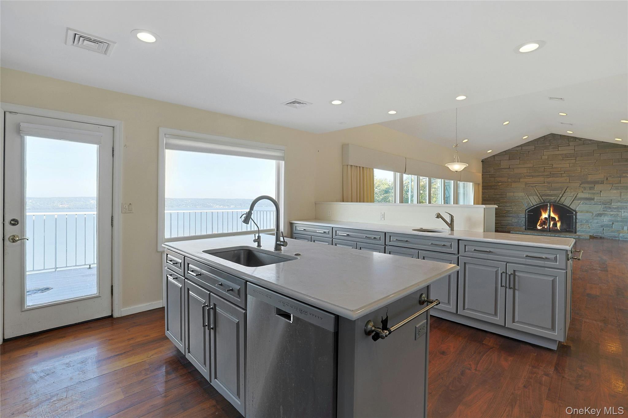 29 Tweed Boulevard, Nyack, NY 10960