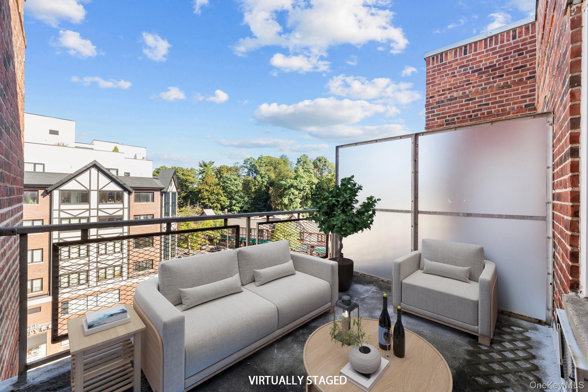 241-20 Northern Boulevard # #6E, Douglaston, NY 11362