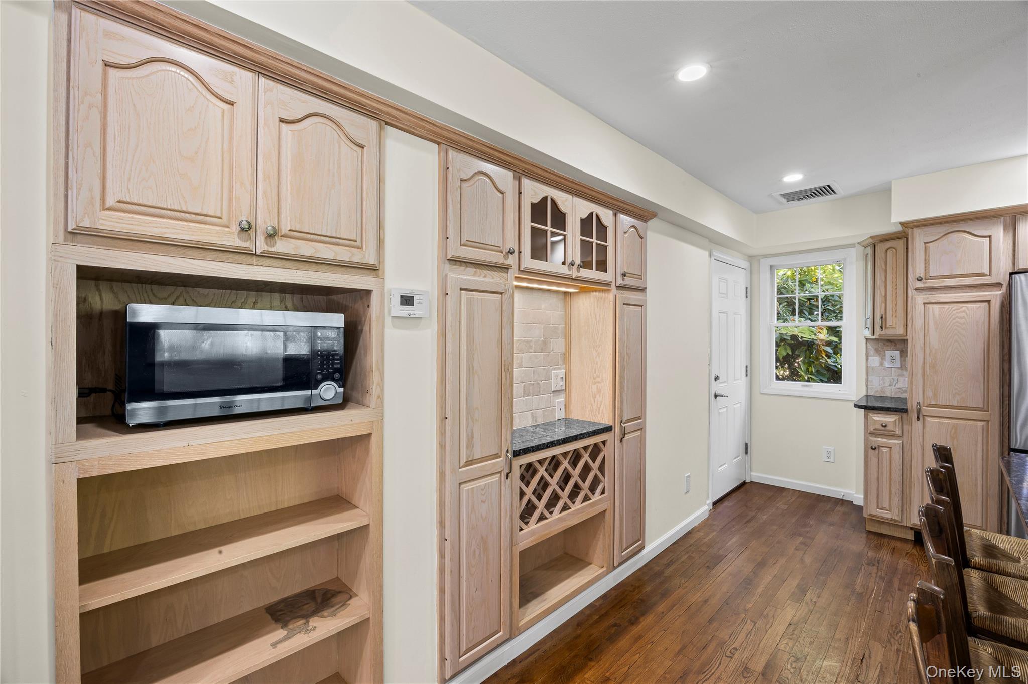 15 Oakwood Avenue, Miller Place, NY 11764