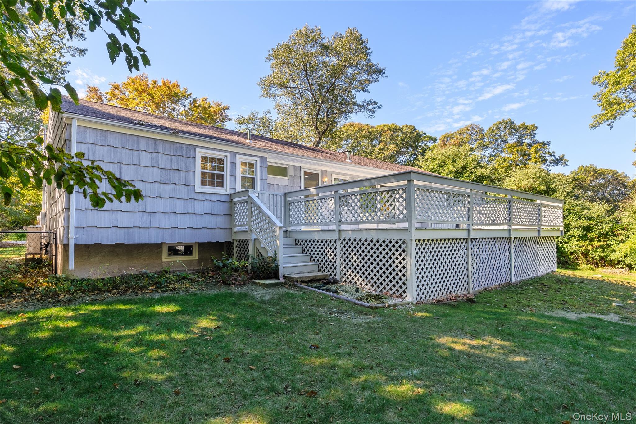 15 Oakwood Avenue, Miller Place, NY 11764