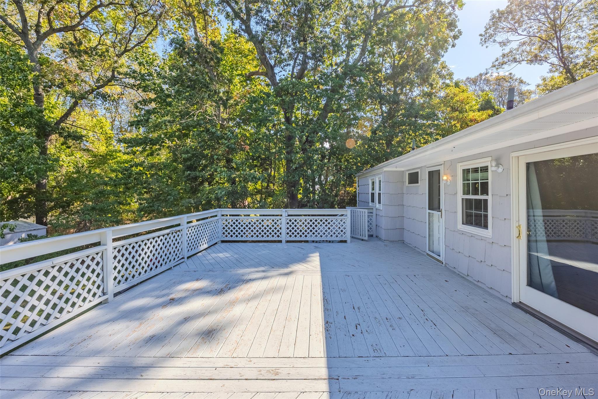 15 Oakwood Avenue, Miller Place, NY 11764