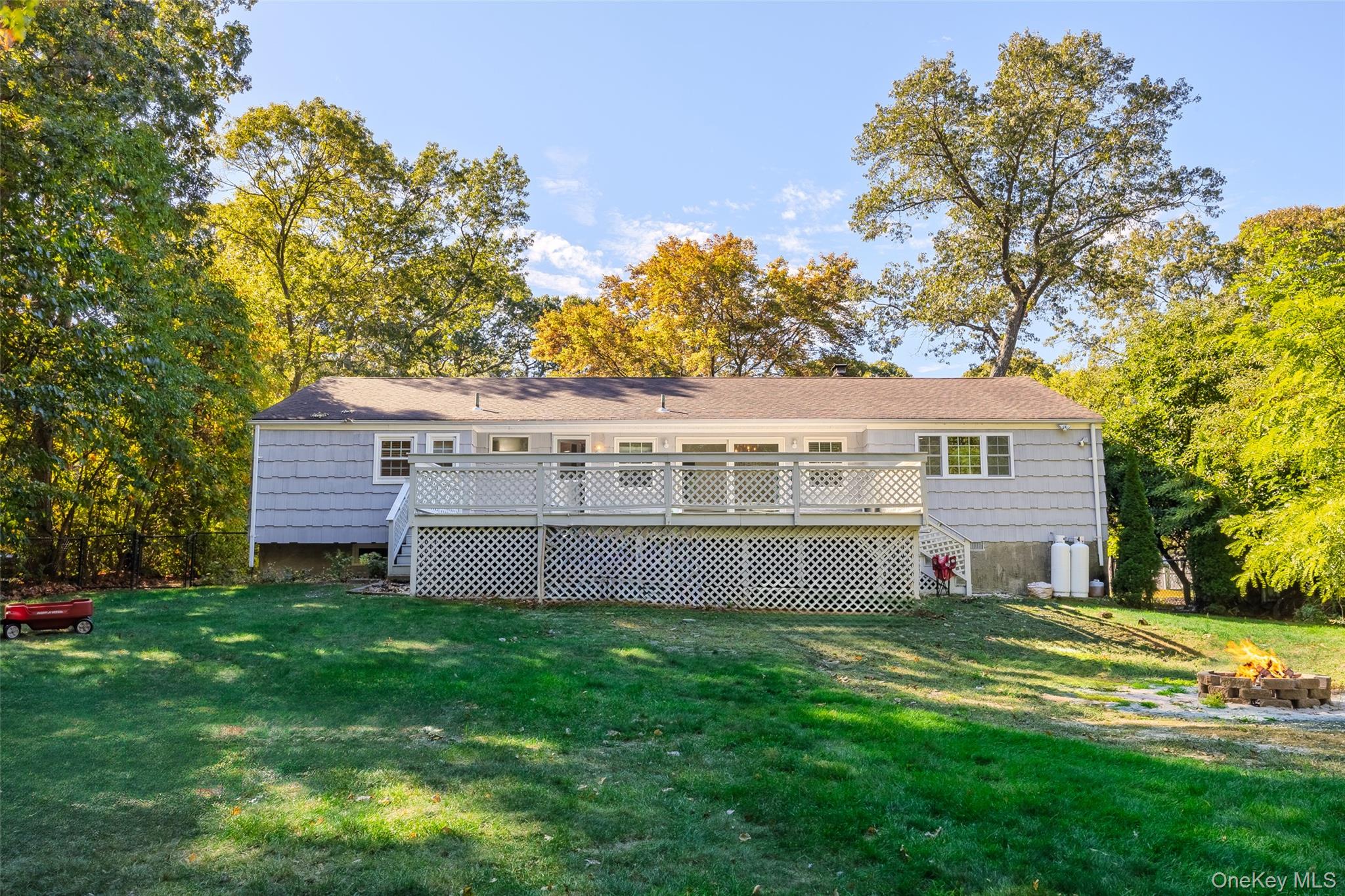 15 Oakwood Avenue, Miller Place, NY 11764