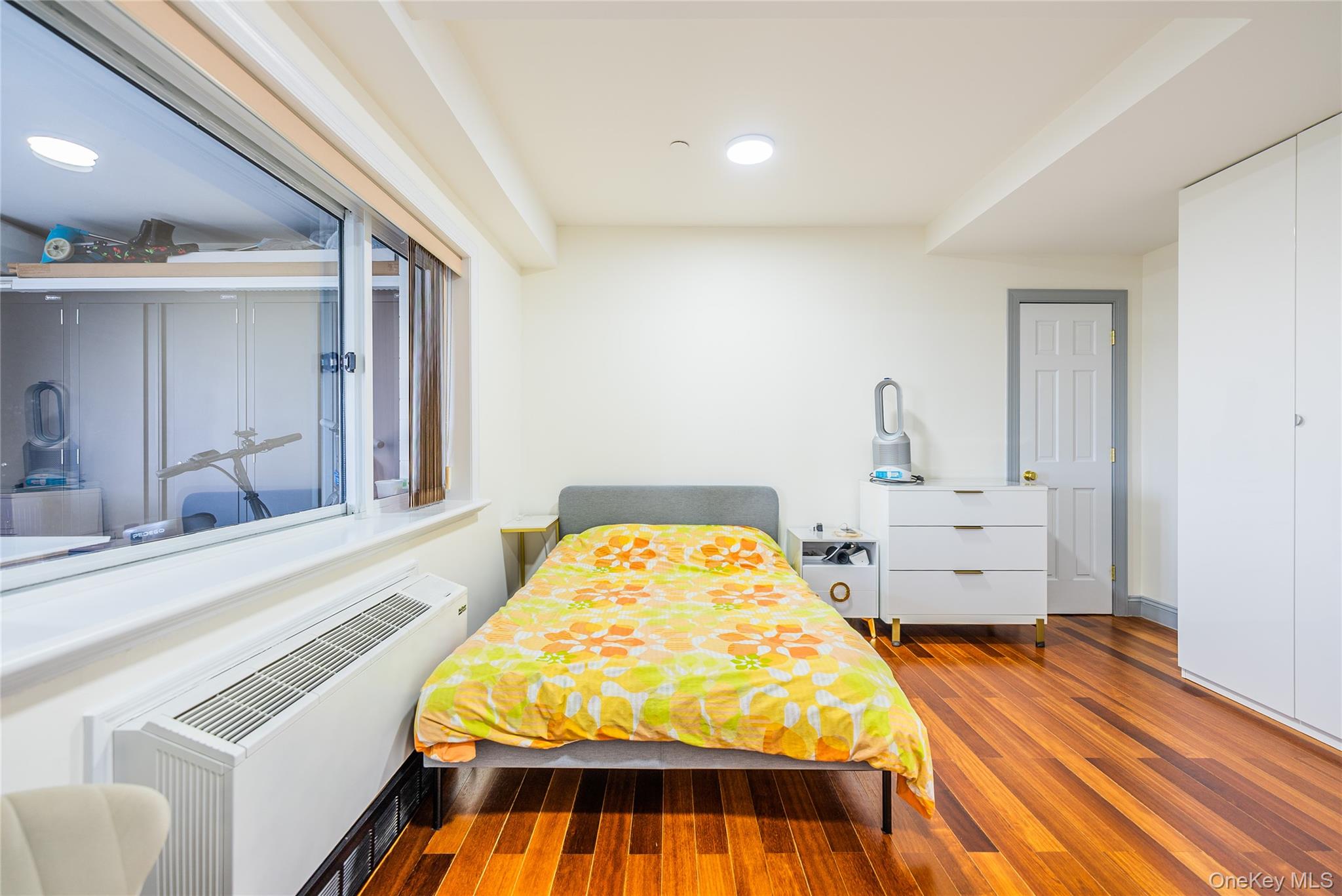 4318 Main Street # 12A, Flushing, NY 11355