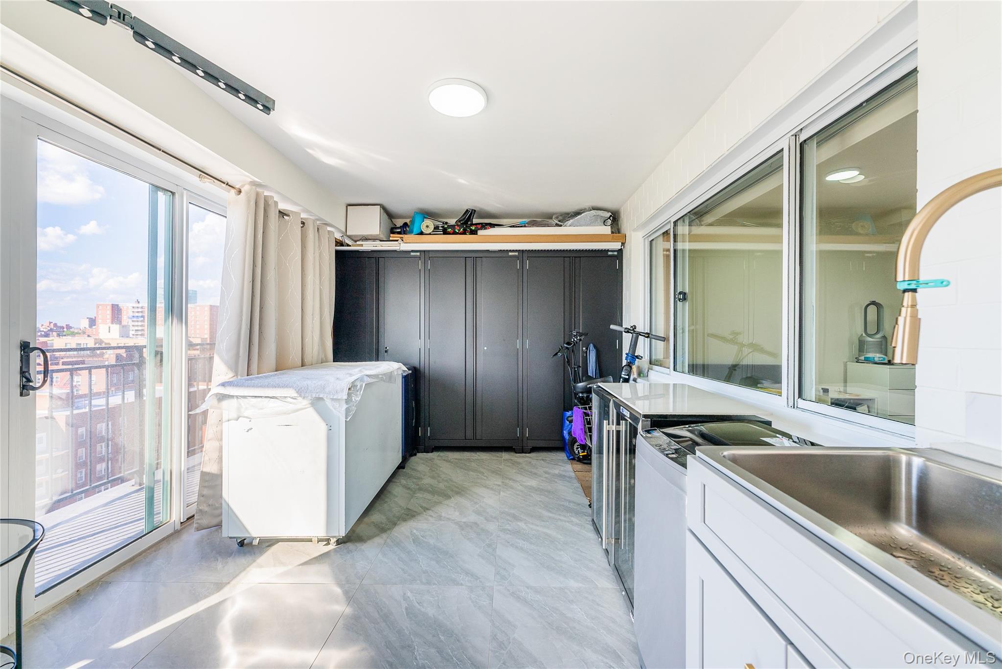 4318 Main Street # 12A, Flushing, NY 11355