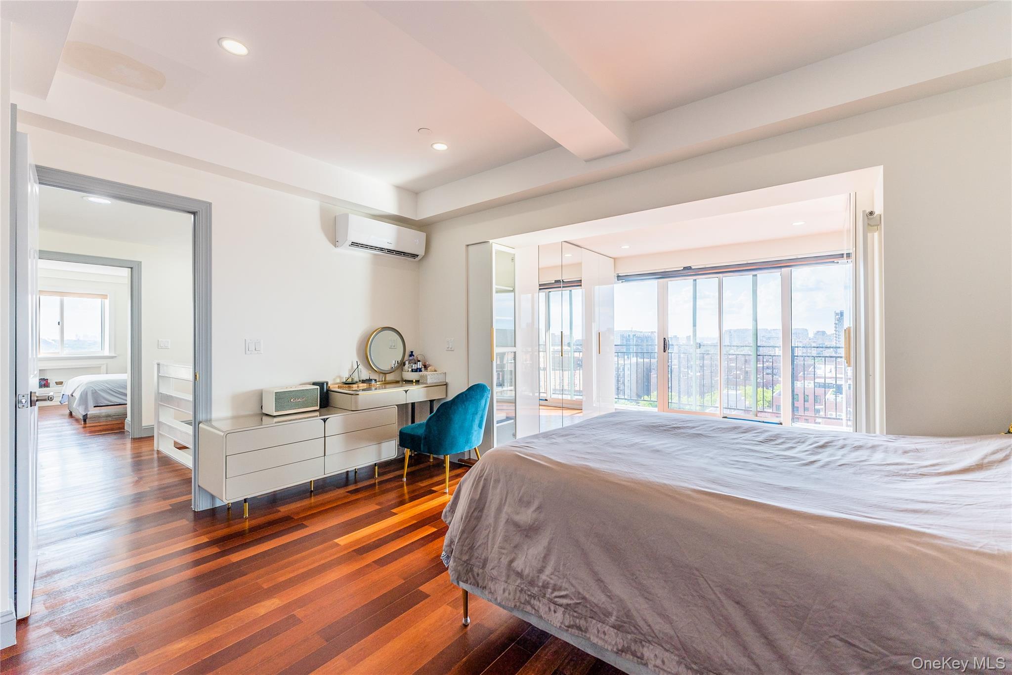 4318 Main Street # 12A, Flushing, NY 11355