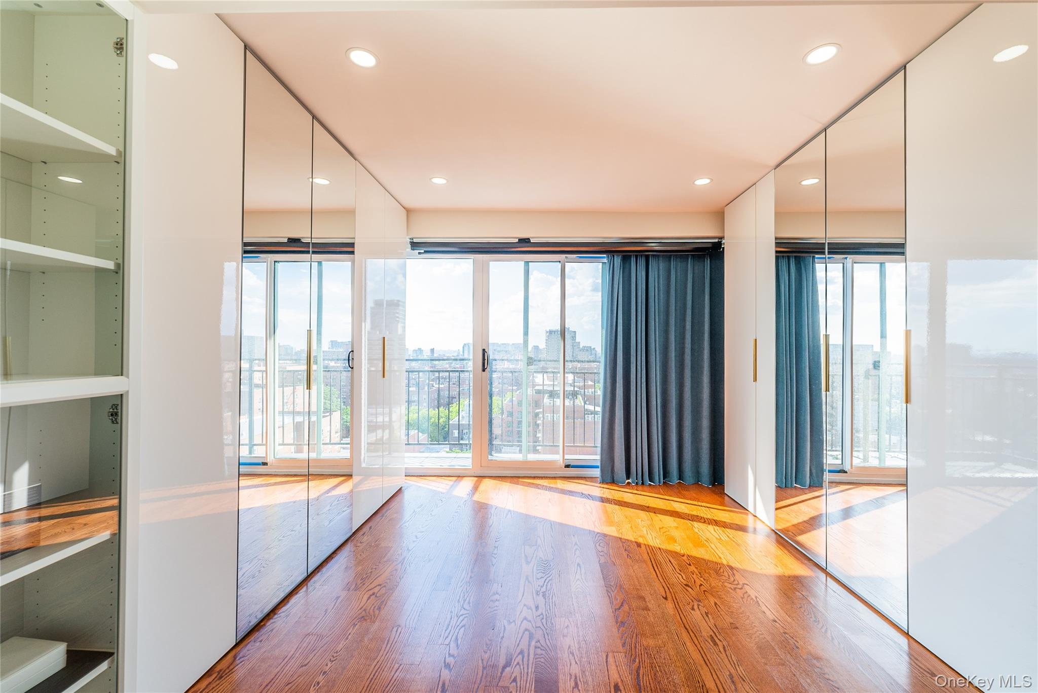 4318 Main Street # 12A, Flushing, NY 11355