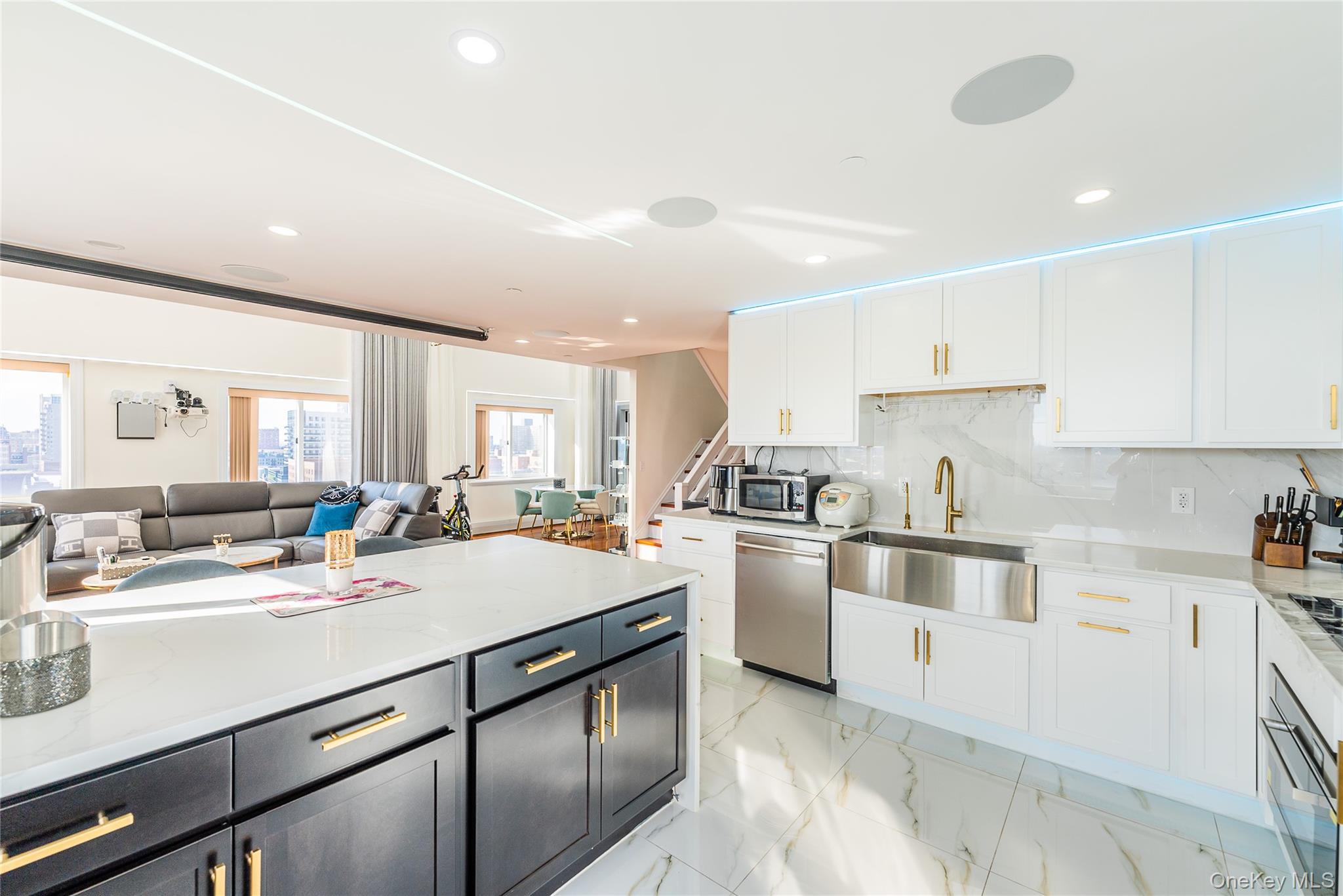 4318 Main Street # 12A, Flushing, NY 11355