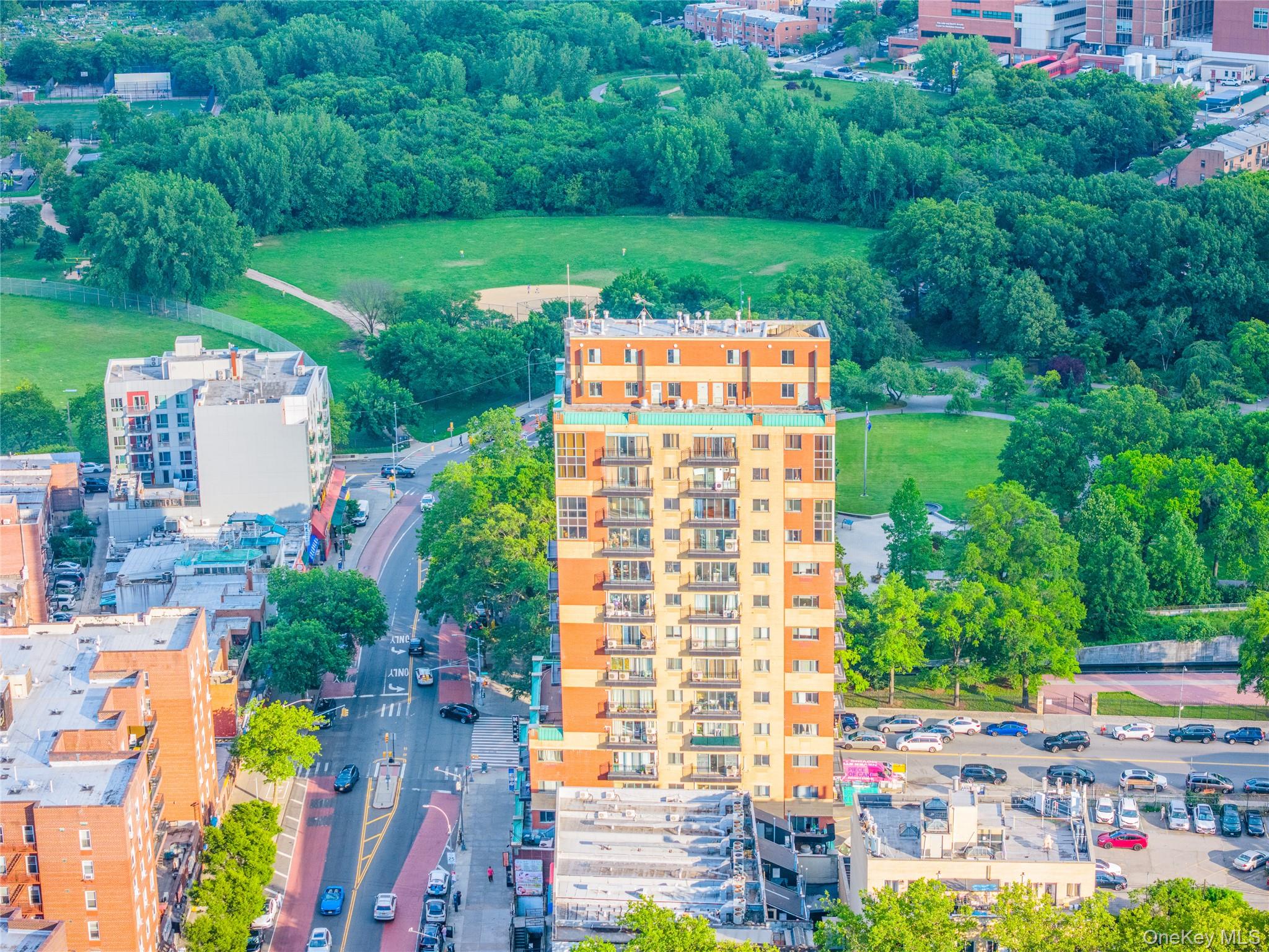 4318 Main Street # 12A, Flushing, NY 11355