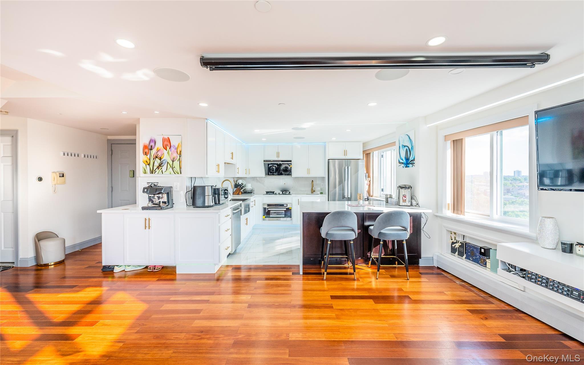 4318 Main Street # 12A, Flushing, NY 11355