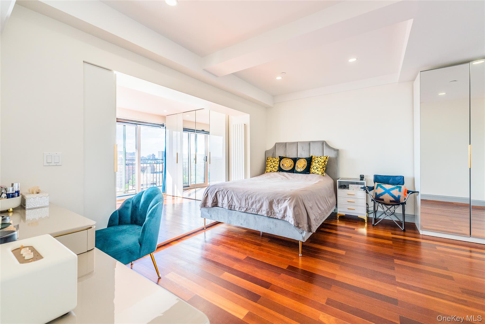 4318 Main Street # 12A, Flushing, NY 11355