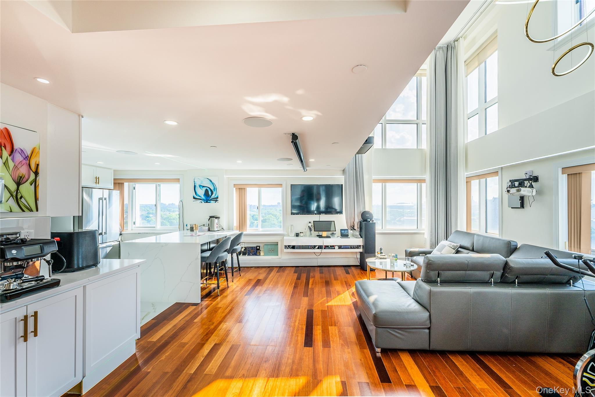 4318 Main Street # 12A, Flushing, NY 11355