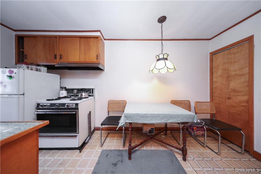 1988 E 29th Street, Brooklyn, NY 11229