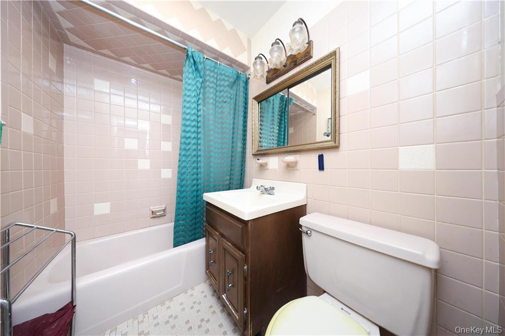 1988 E 29th Street, Brooklyn, NY 11229