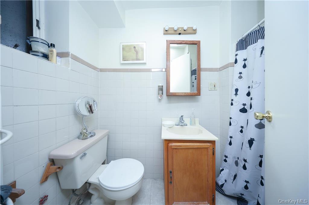 1988 E 29th Street, Brooklyn, NY 11229