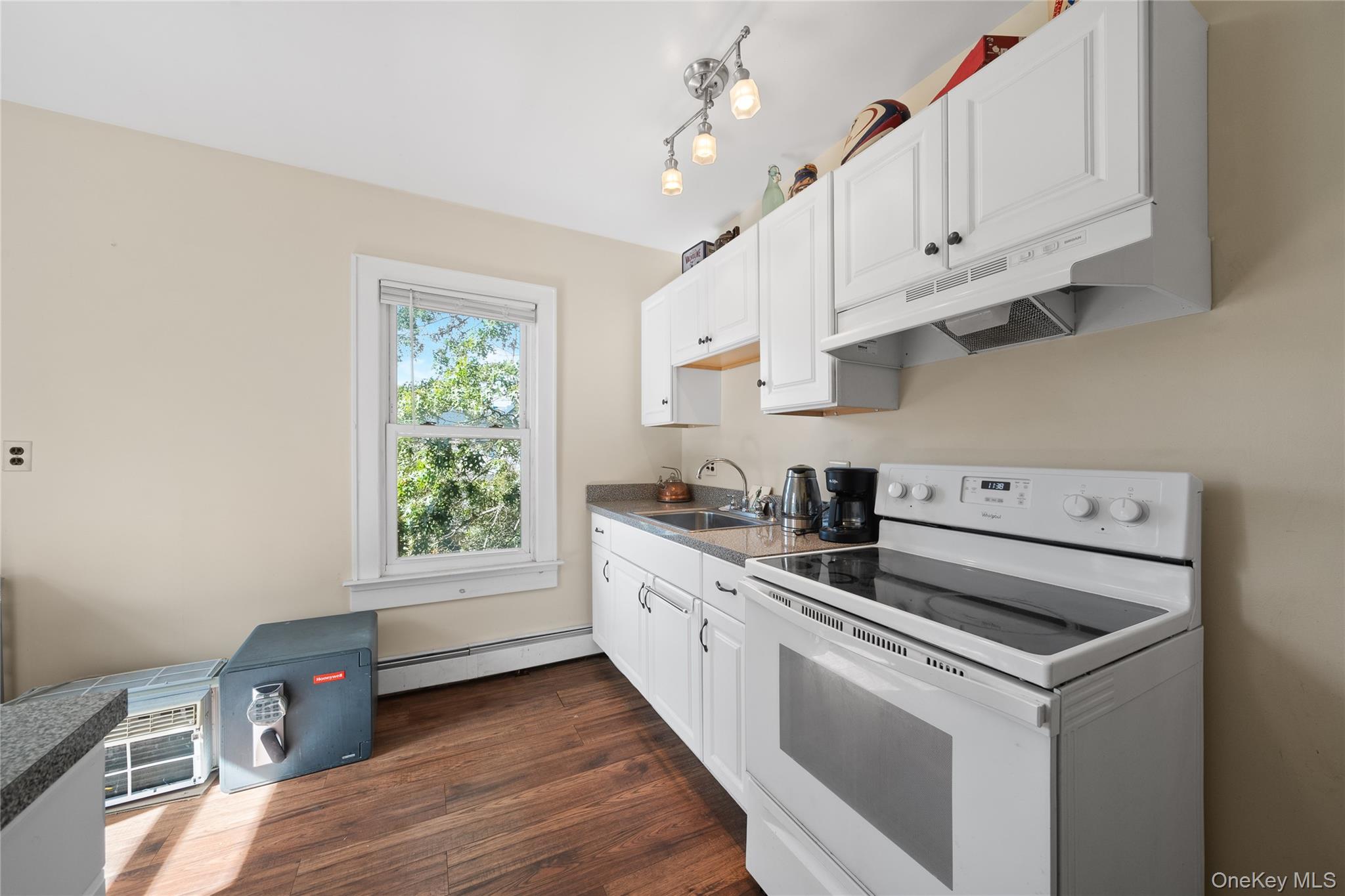 29 Lake Street, Amityville, NY 11701