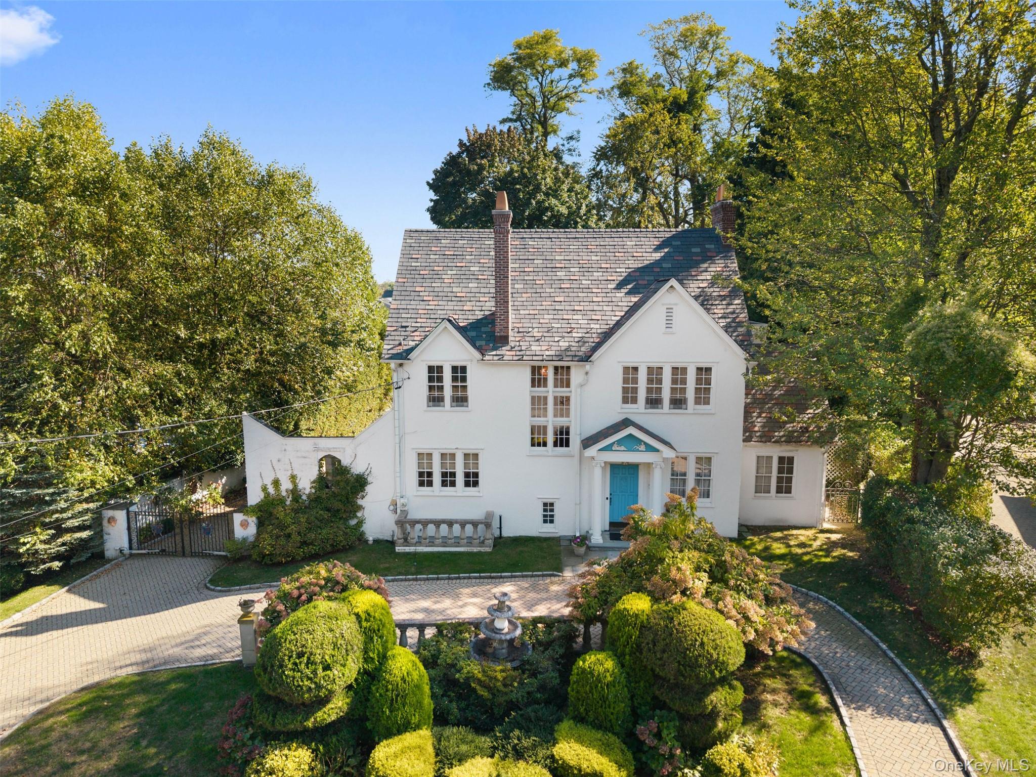 12 Hewitt Avenue, Bronxville, NY 10708